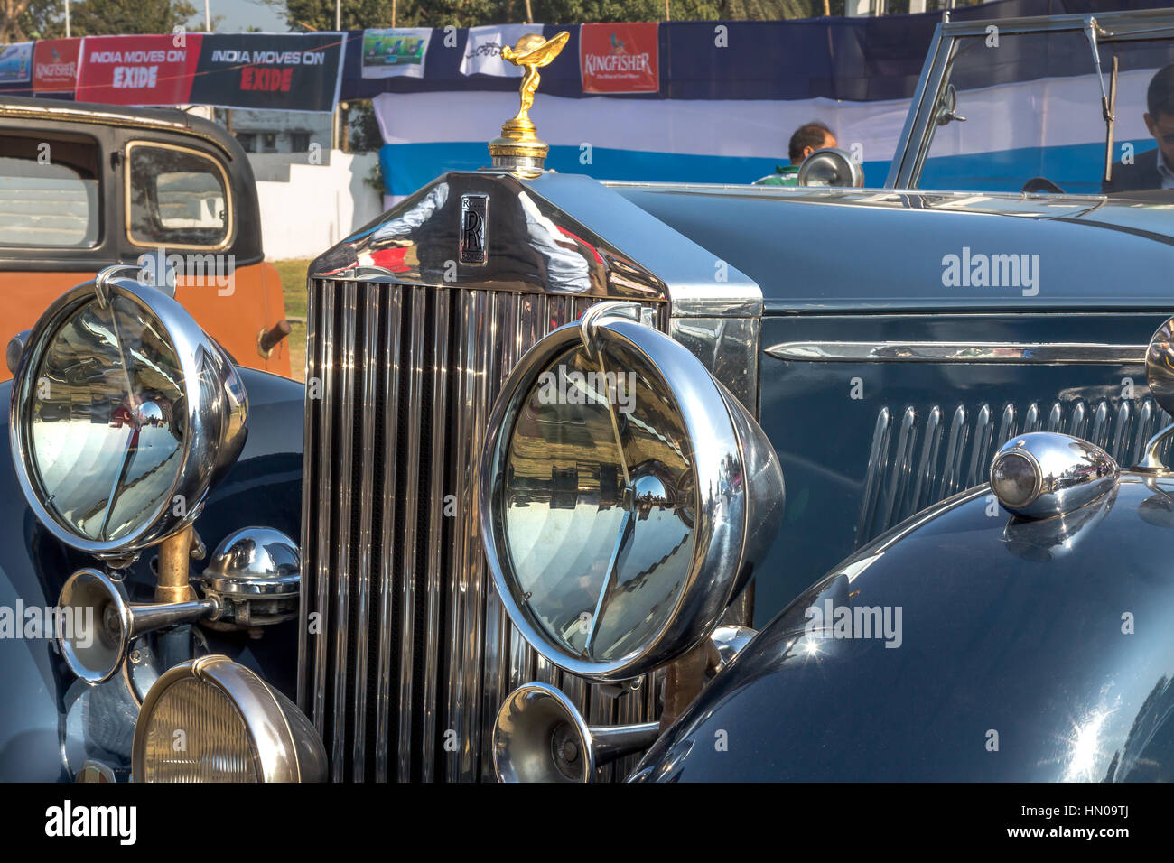 The Statesman Vintage Car Rally And Road Show 2017 At Fort William Stadium At Kolkata India Stock Photo Alamy