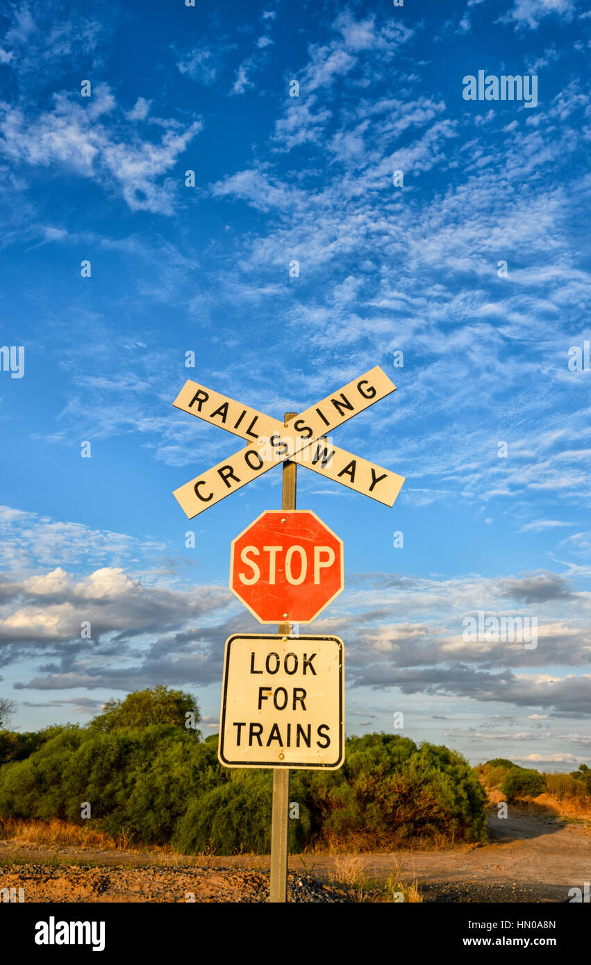 Railway crossing australia hires stock photography and images Alamy