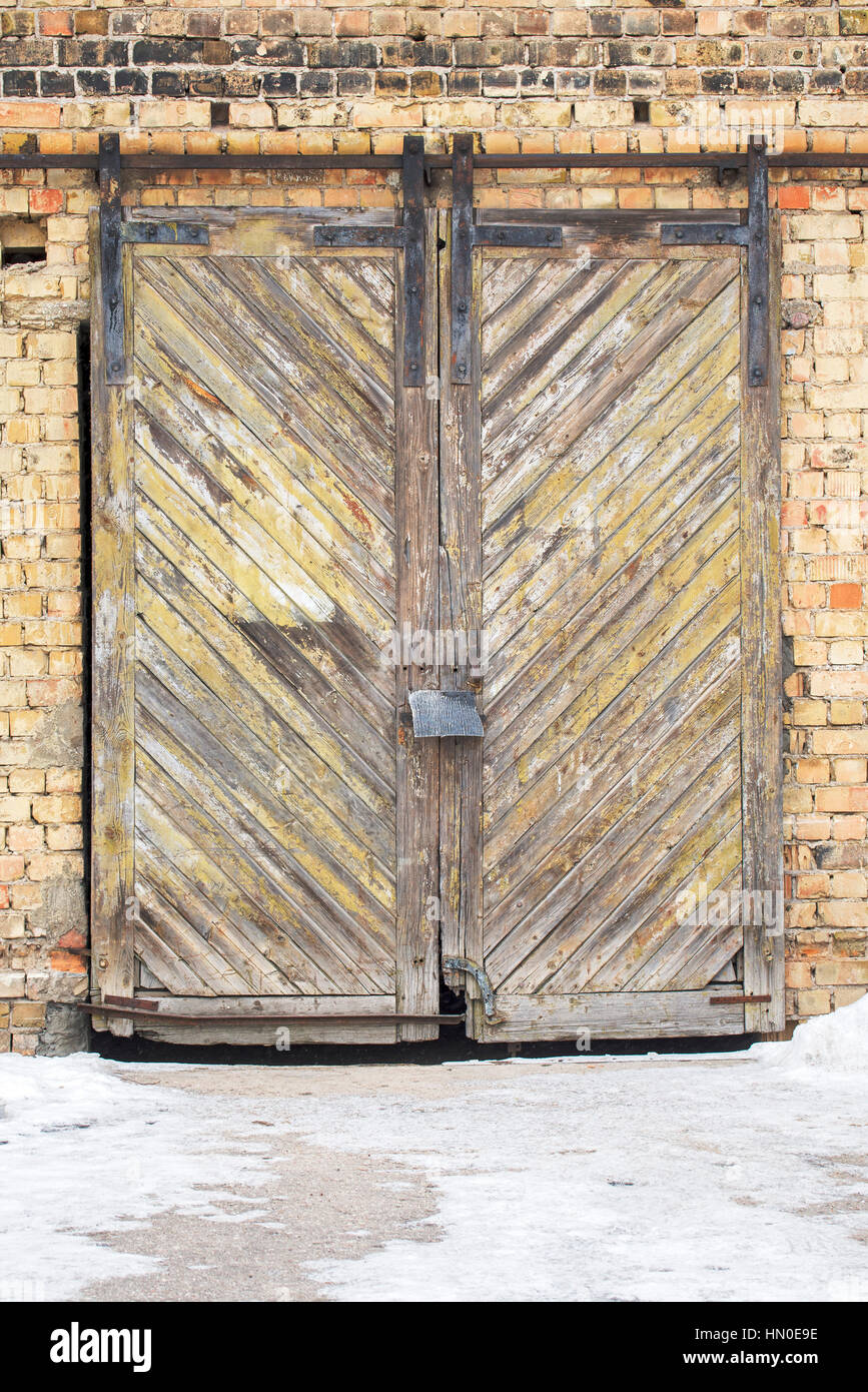 wooden plank door Stock Photo - Alamy