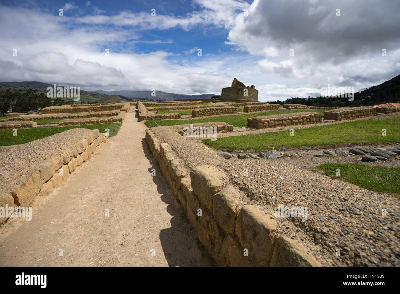 the Ingapirca ruins of Ecuador has the same construction method as Macchu Pichu of Peru Stock Photo