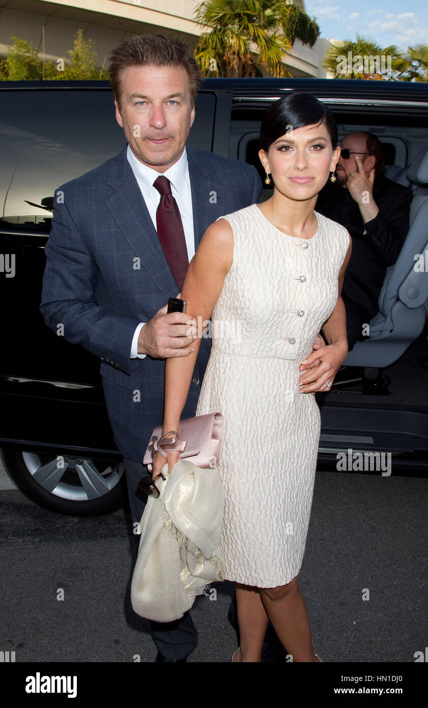 Alec Baldwin and his girlfriend Hilaria Thomas arrives at a yacht party