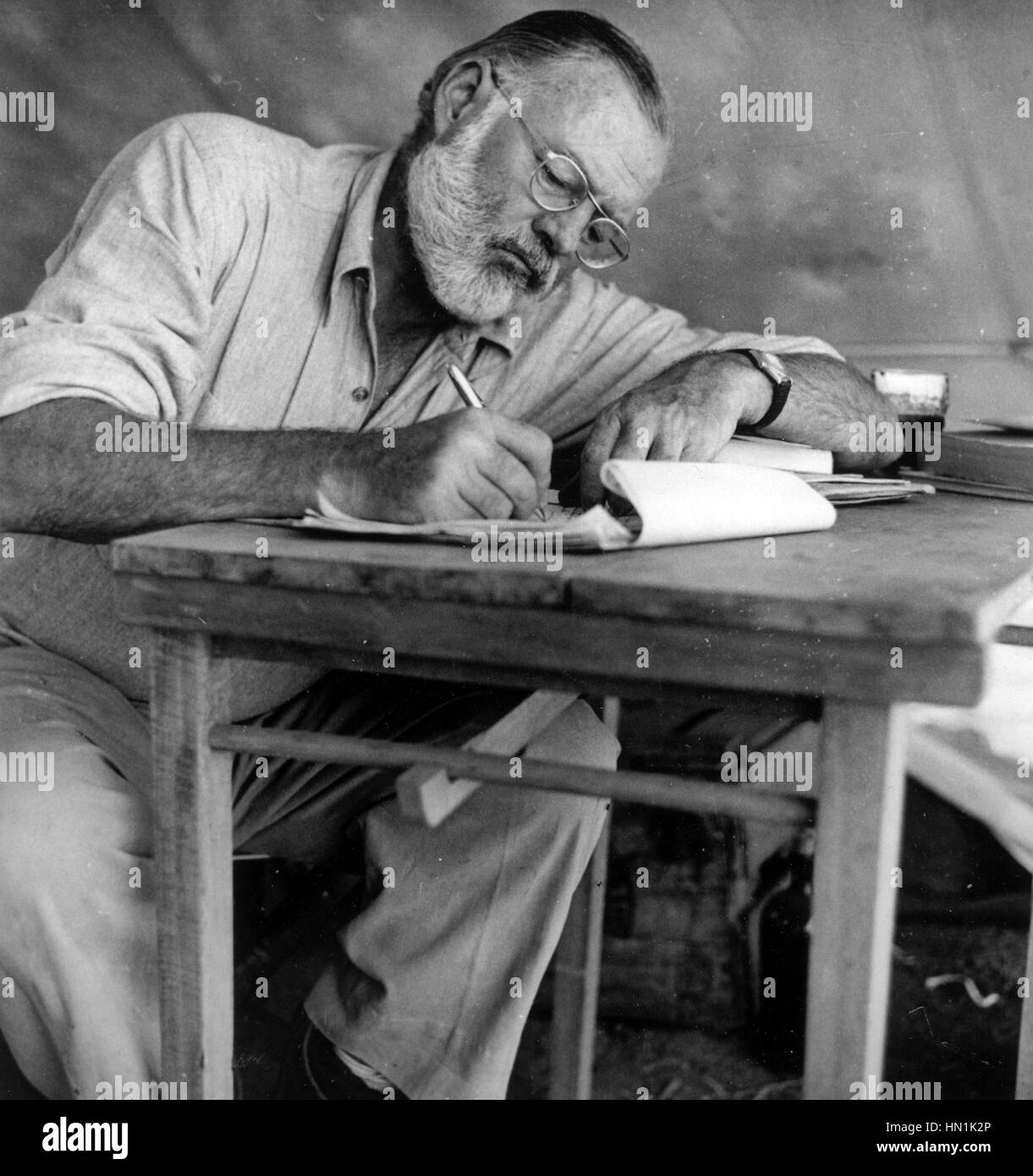 ERNEST HEMINGWAY (1899-1961) American writer and journalist in Kenya about 1952. Photo: Library of Congress Stock Photo