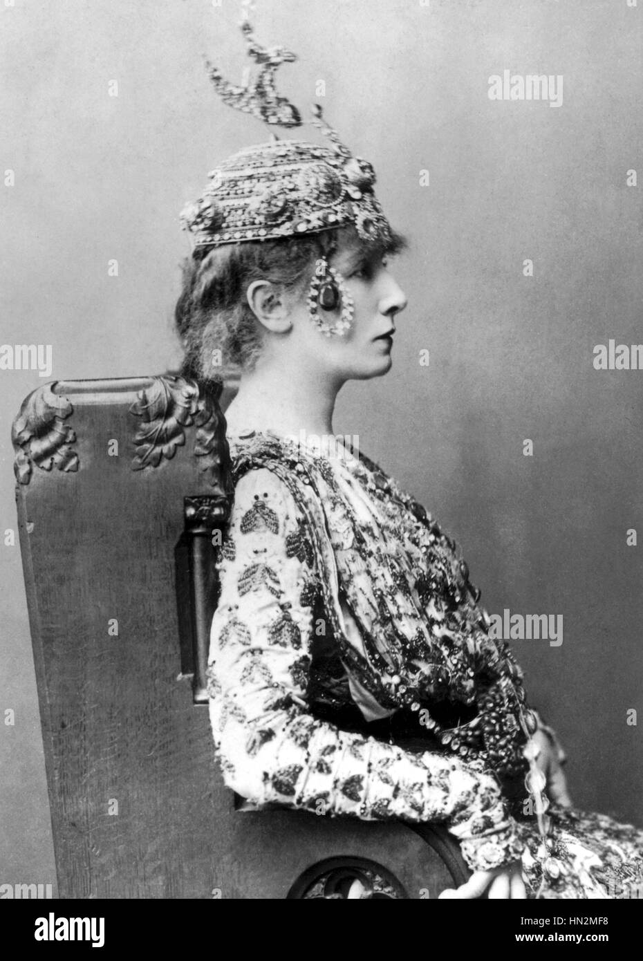 Portrait of Sarah Bernhardt as Theodora, play written by Victorien Sardou and produced at the Theatre de la Porte Saint-Martin in Paris in 1884. France Stock Photo
