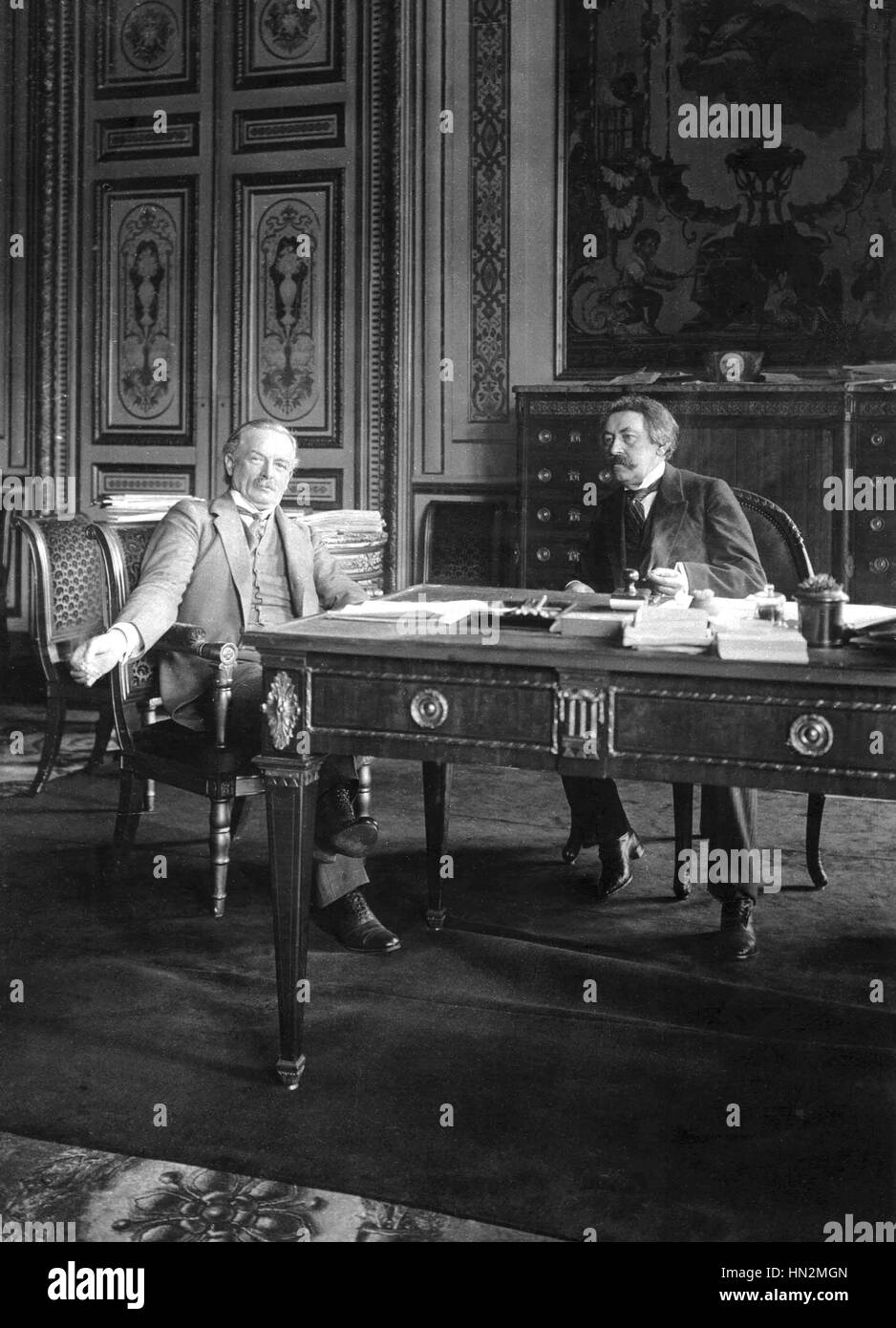 French President du Conseil Aristide Briand visiting British Prime Minister Lloyd George. London, 1921 Stock Photo
