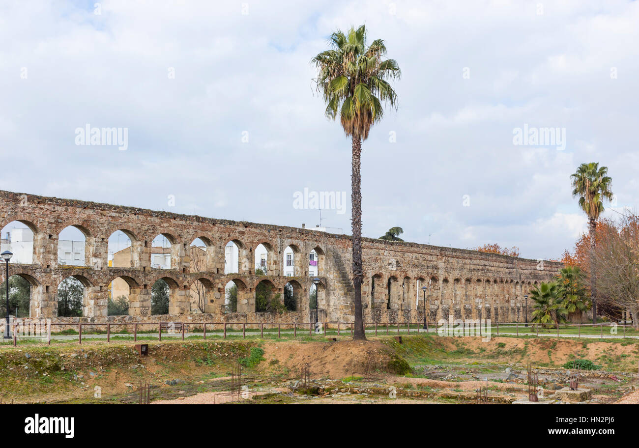 Merida, Extremadura, Spain.  San Lázaro Aqueduct. Stock Photo