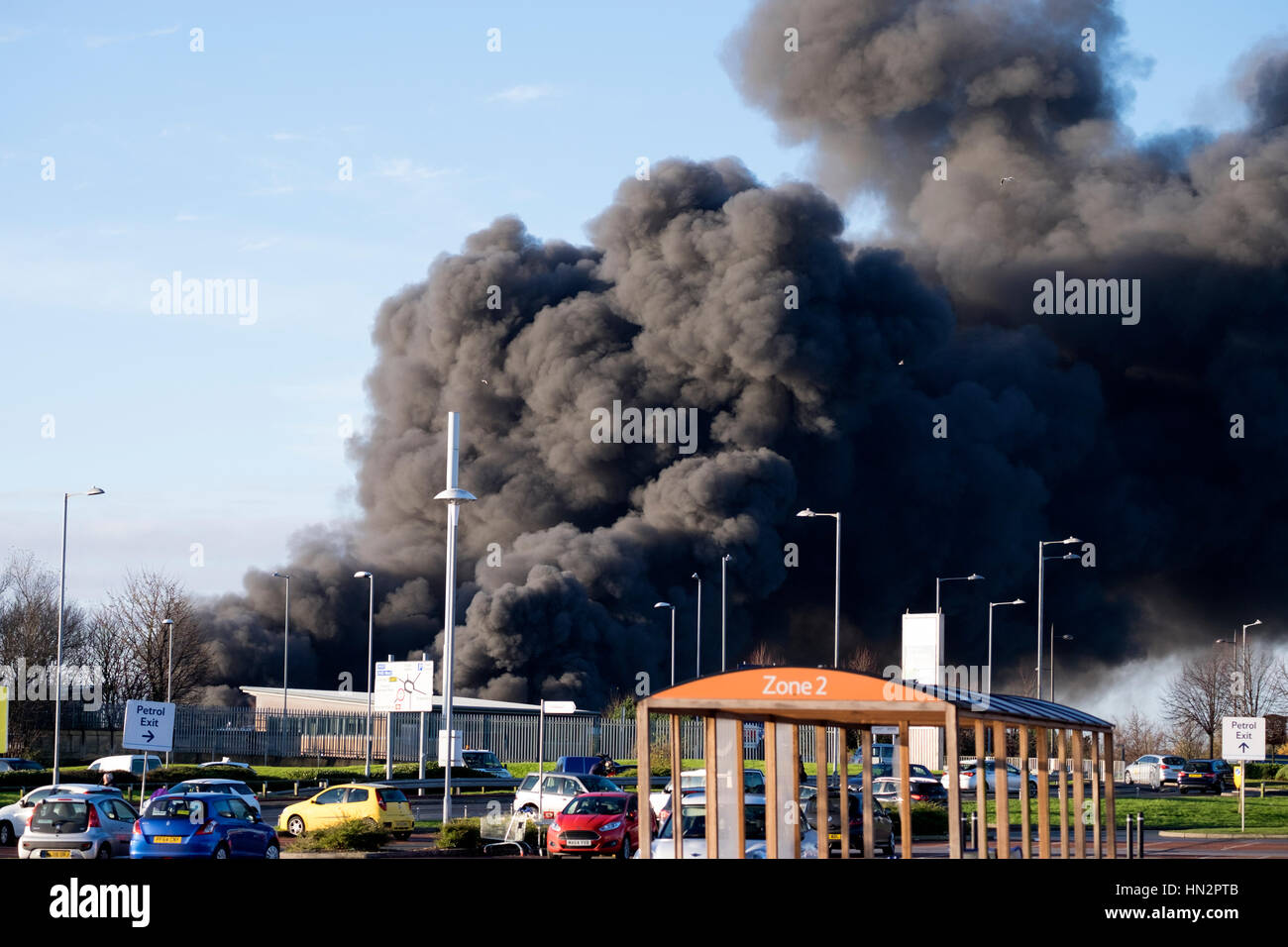 Large Factory Fire With Plumes Of Thick Black Smoke Stock Photo Alamy
