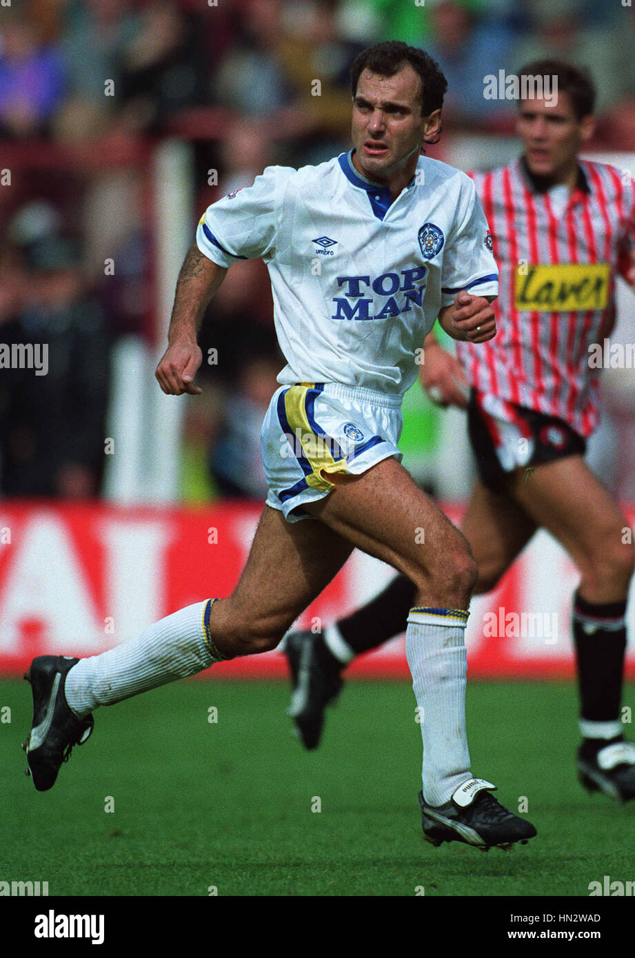Imran Rardi IMRE VARADI LEEDS UNITED FC 20 October 1990 Stock Photo - Alamy