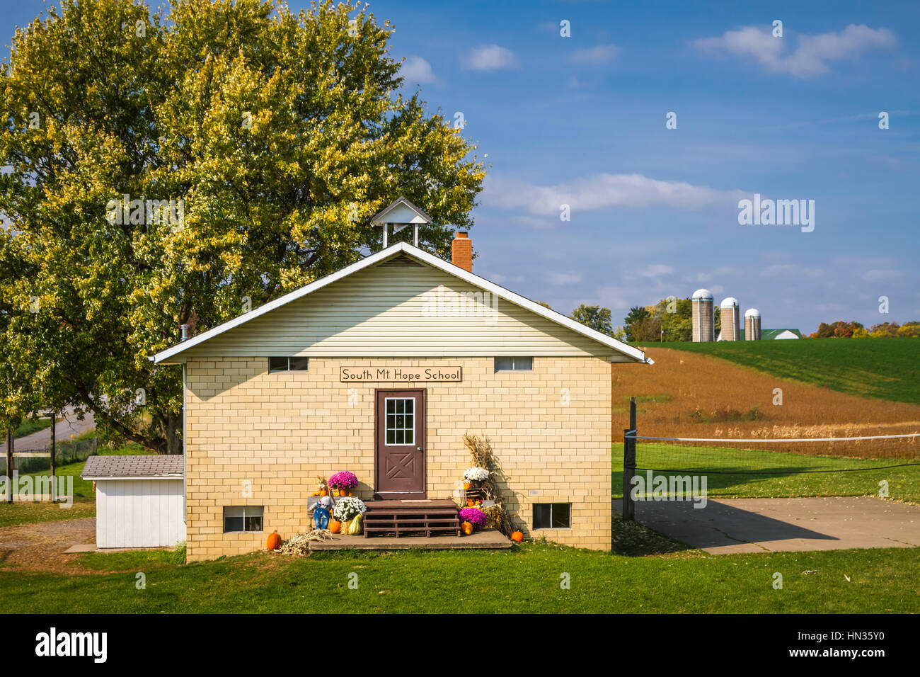 The South Mt. Hope School at Mt. Hope, Ohio, USA Stock Photo Alamy