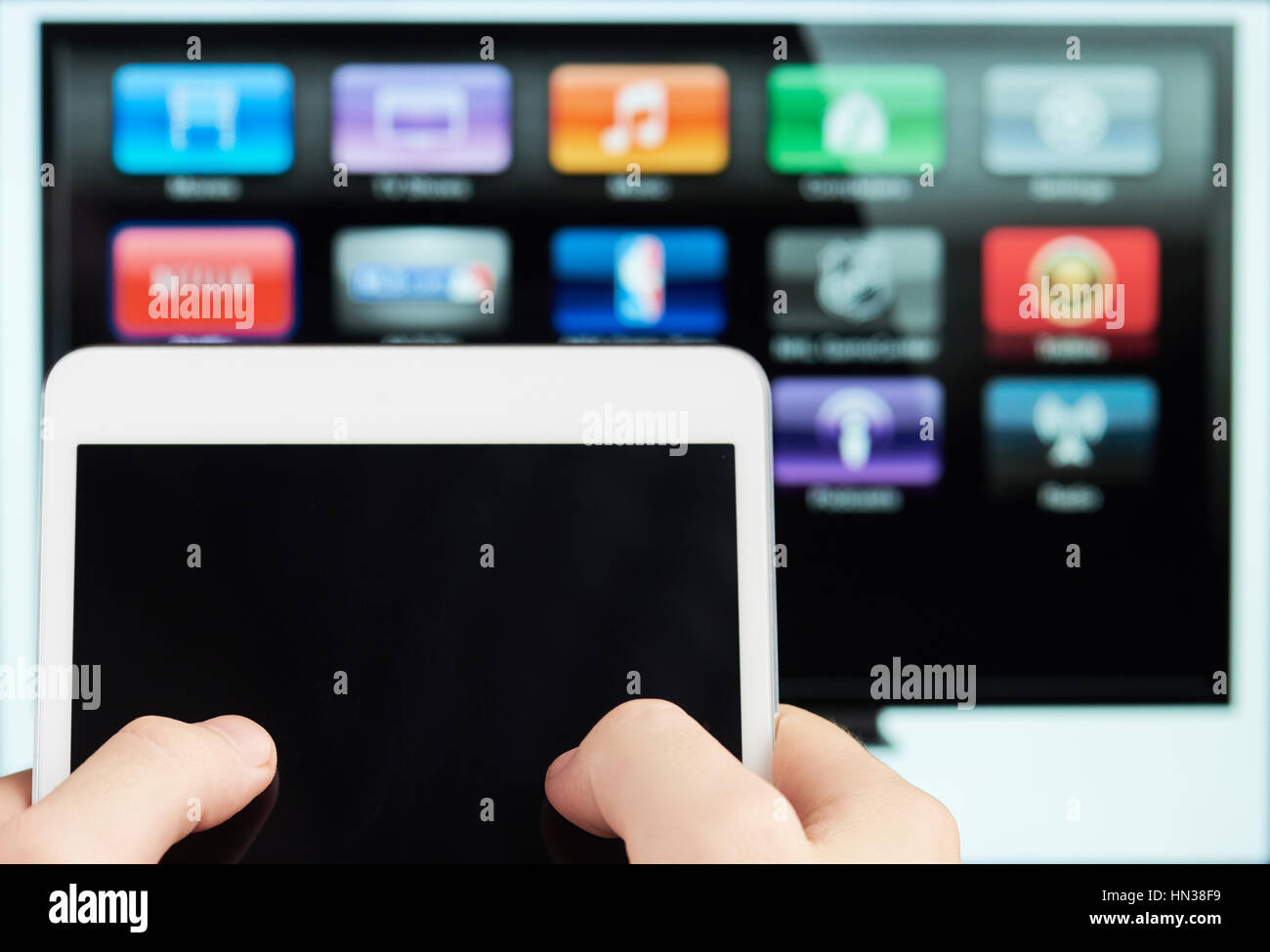 Tv tablet hi-res stock photography and images - Alamy