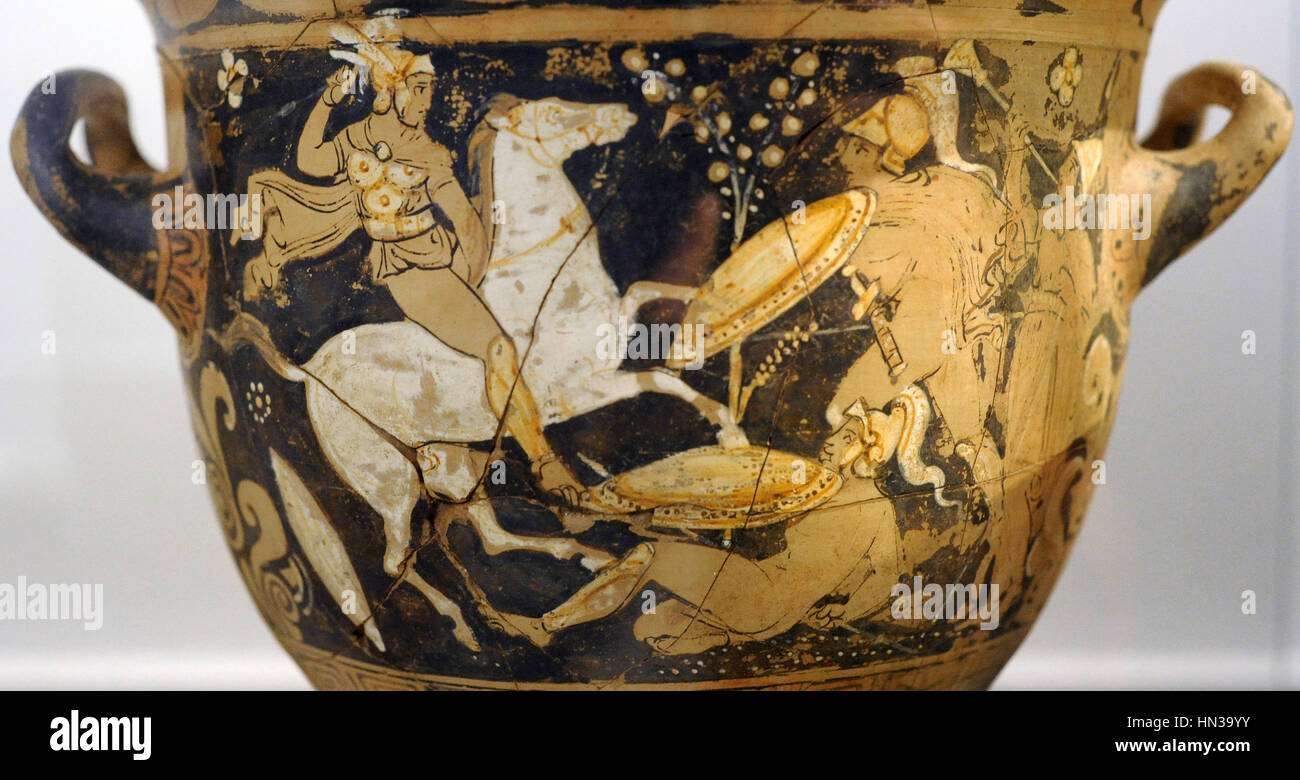 Krater depicting a battle between Samnite warriors. Detail. Made in Campania. From Montesarchio. Libation Painter. 350-325 BC. National Archeological Museum Sannio Caudino. Montesarchio. Italy. Stock Photo