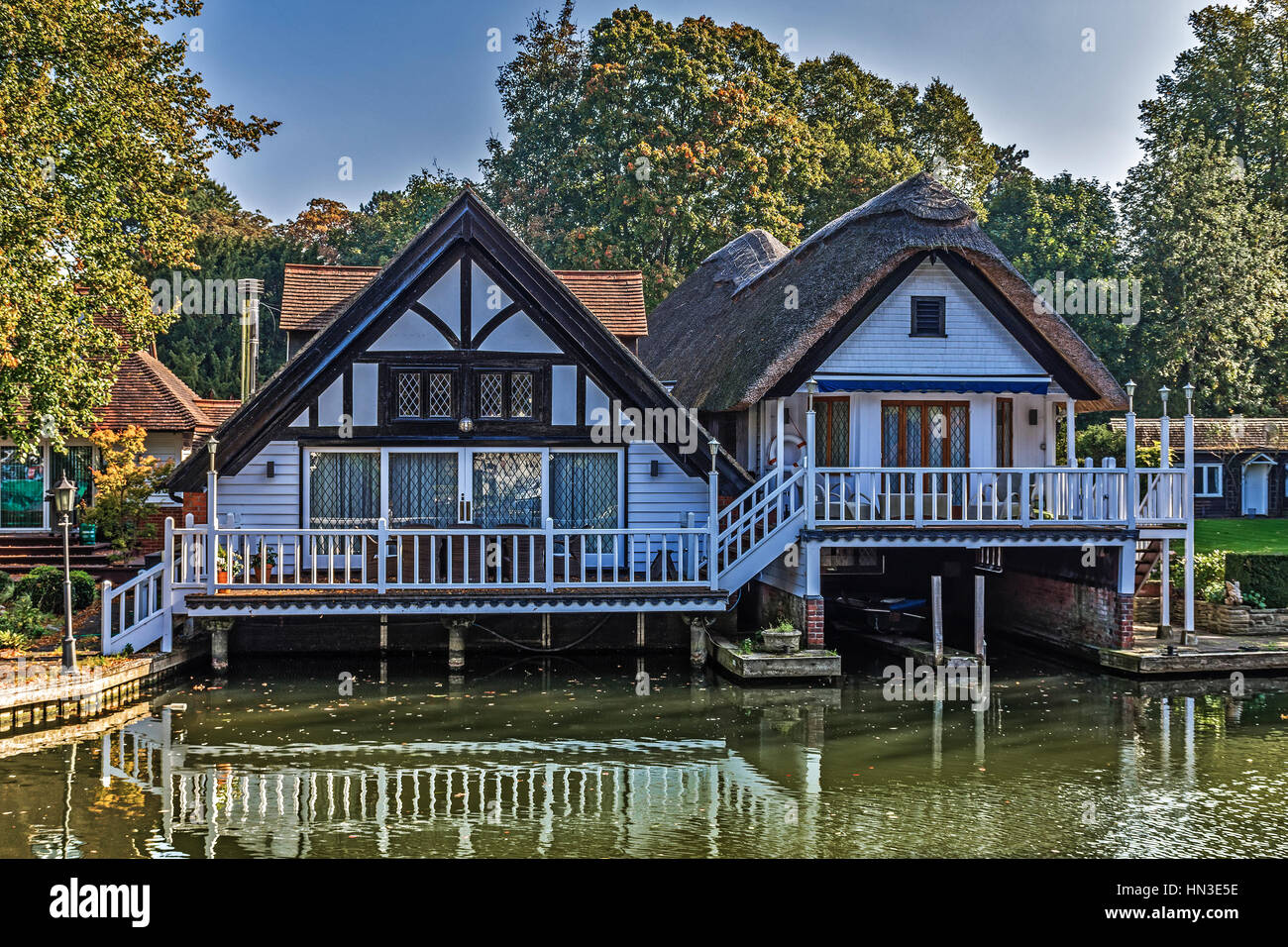 Thatched Cottages Goring on Thames, Oxfordshire, UK Stock Photo Alamy