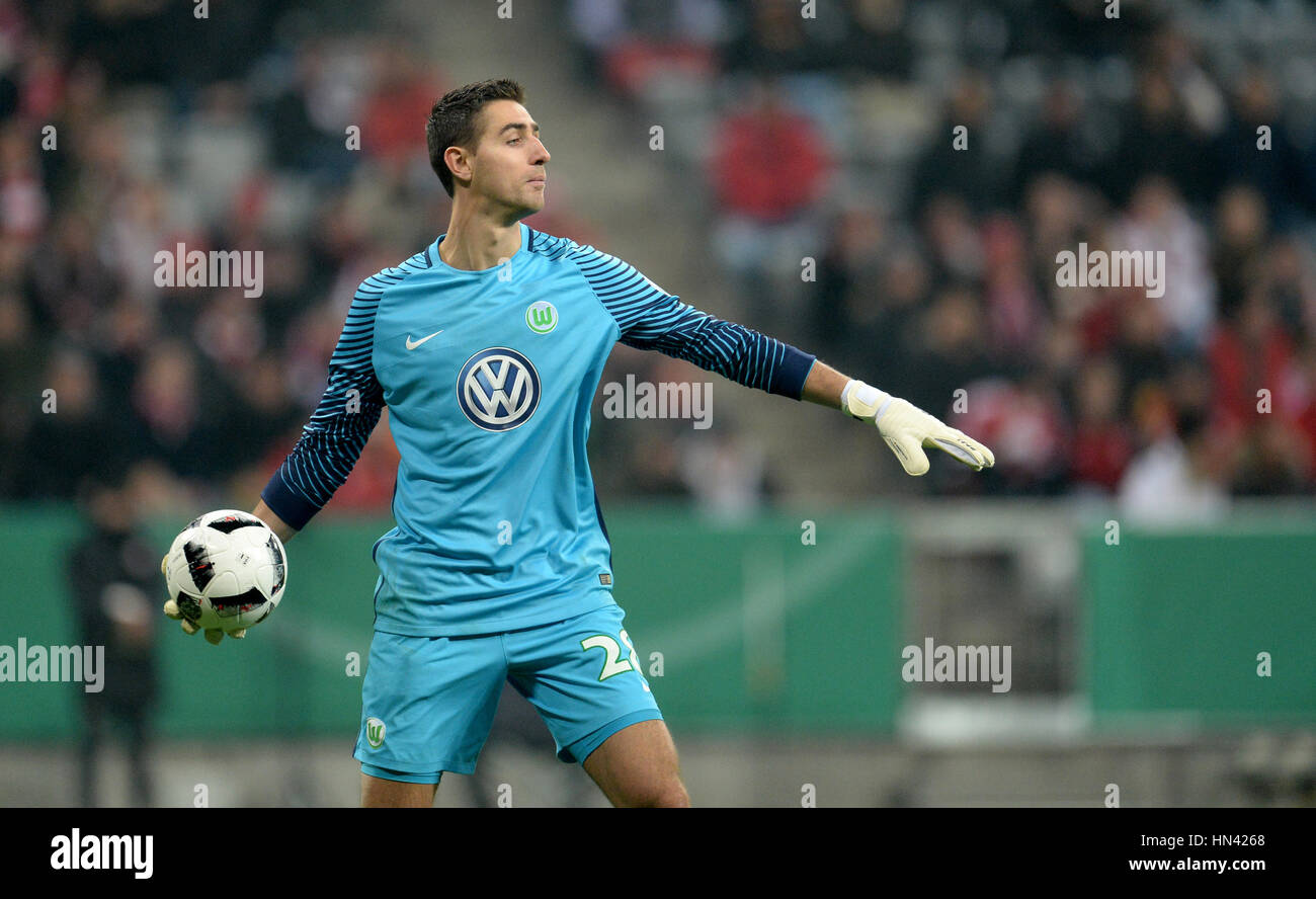 Munich, Germany. 7th Feb, 2017. Wolfsburg's goalkeeper Koen Casteels during the German DFB Cup match between Bayern Munich and VfL Wolfsburg at the Allianz Arena in Munich, Germany, 7 February 2017. Photo: Andreas Gebert/dpa/Alamy Live News Stock Photo