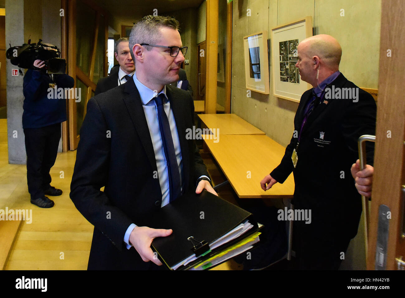 Edinburgh, UK. 8th Feb, 2017. Cabinet Secretary for Finance Derek Mackay arrives to give evidence to the Finance and Constitution Committee of the Scottish Parliament, at the beginning of Stage Two of the Budget (Scotland) Bill, Credit: Ken Jack/Alamy Live News Stock Photo