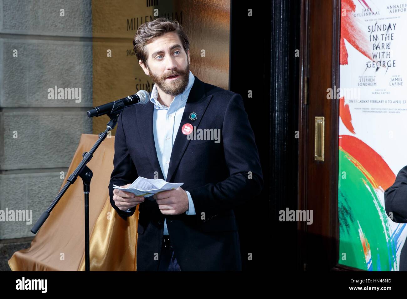 new-york-ny-usa-8th-feb-2017-jake-gyllenhaal-at-a-public
