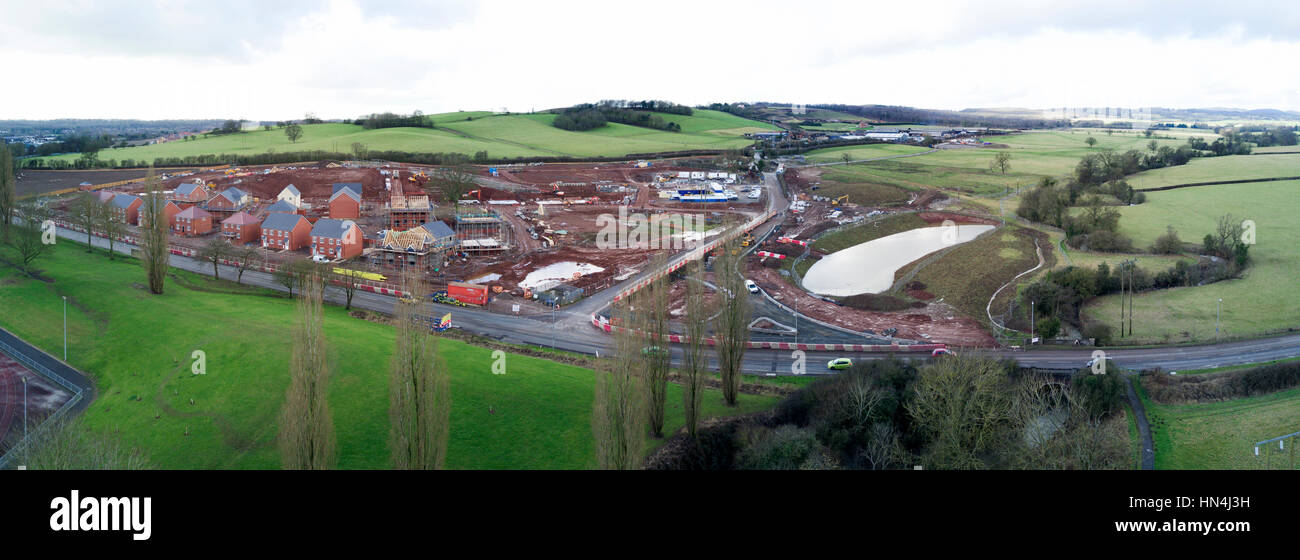 New houses being built on the edge of the countryside at Redditch, in