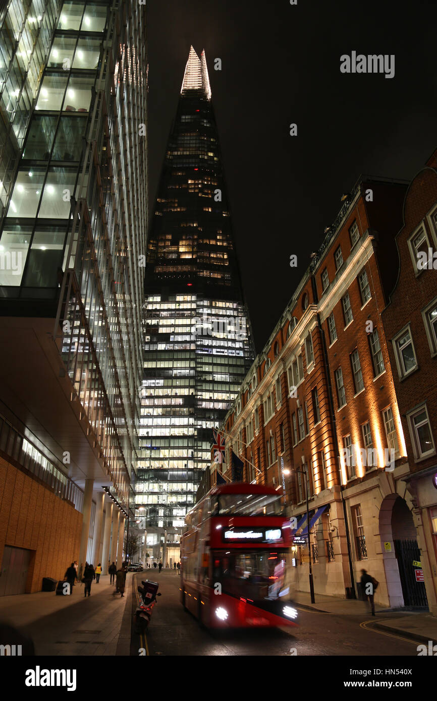A night time view of London Bridge Street, Southwark, London, on 15th November, 2016. Stock Photo