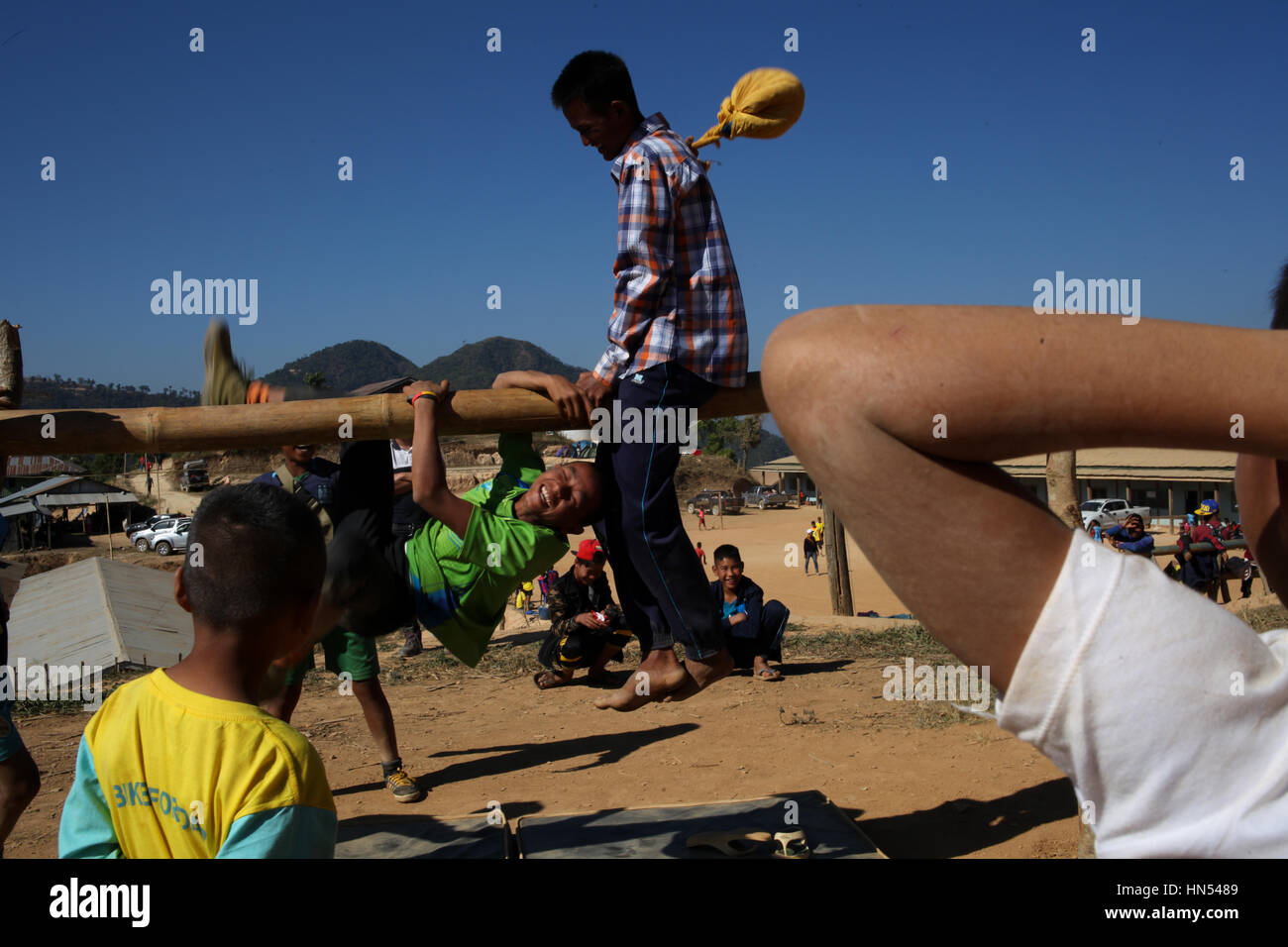 Loi Tai Leng, Myanmar. 07th Feb, 2017. Children play a game called 'Army Boxing' during The Shan State of Myanmar celebrates the 70th anniversary of its National Day on Feb 7, 2017. Credit: Visarut Sankham/Pacific Press/Alamy Live News Stock Photo