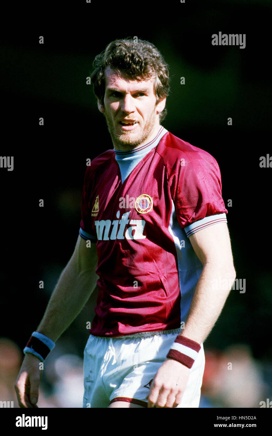 Peter withe aston villa hires stock photography and images Alamy