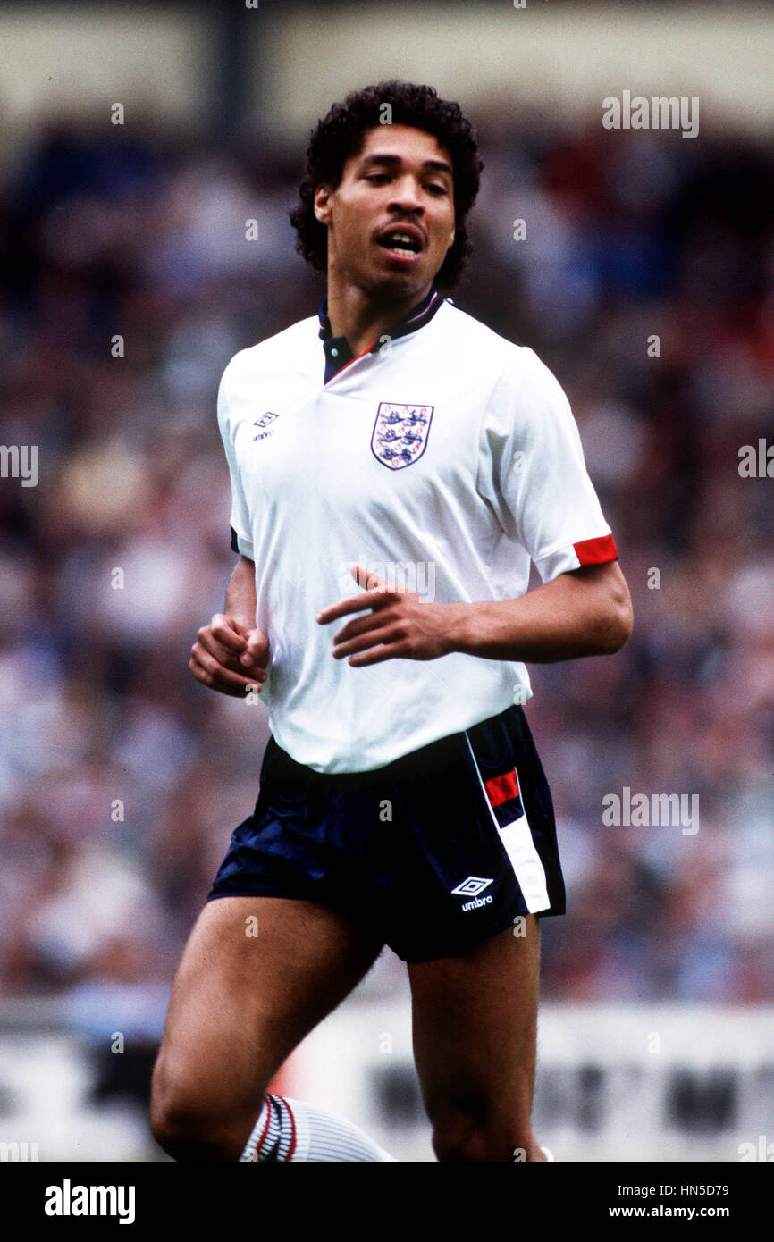 DES WALKER ENGLAND & NOTTM.FOREST 01 June 1989 Stock Photo Alamy