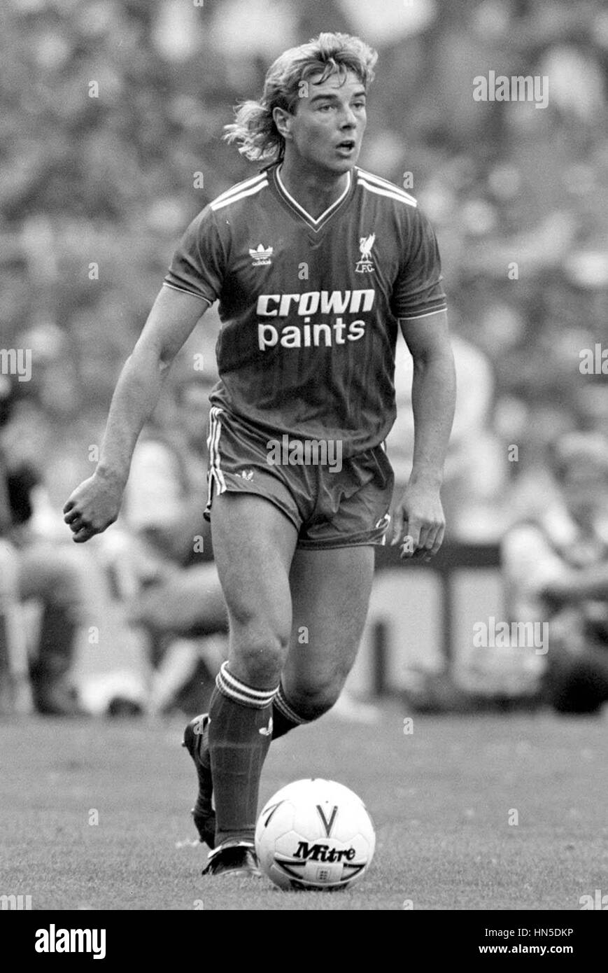 BARRY VENISON LIVERPOOL FC 02 August 1986 Stock Photo - Alamy