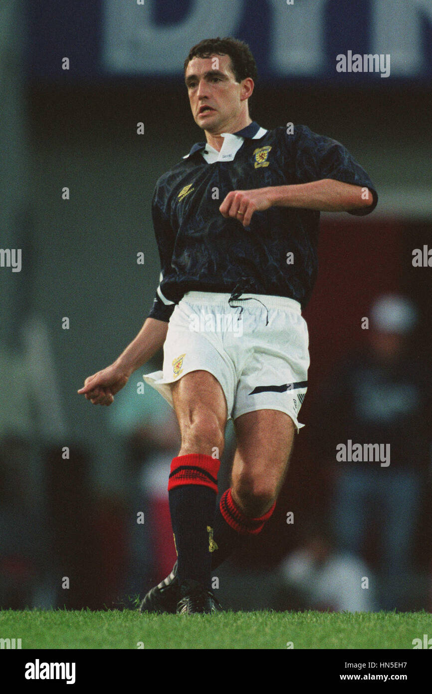 PAUL MCSTAY SCOTLAND & CELTIC FC 11 July 1992 Stock Photo