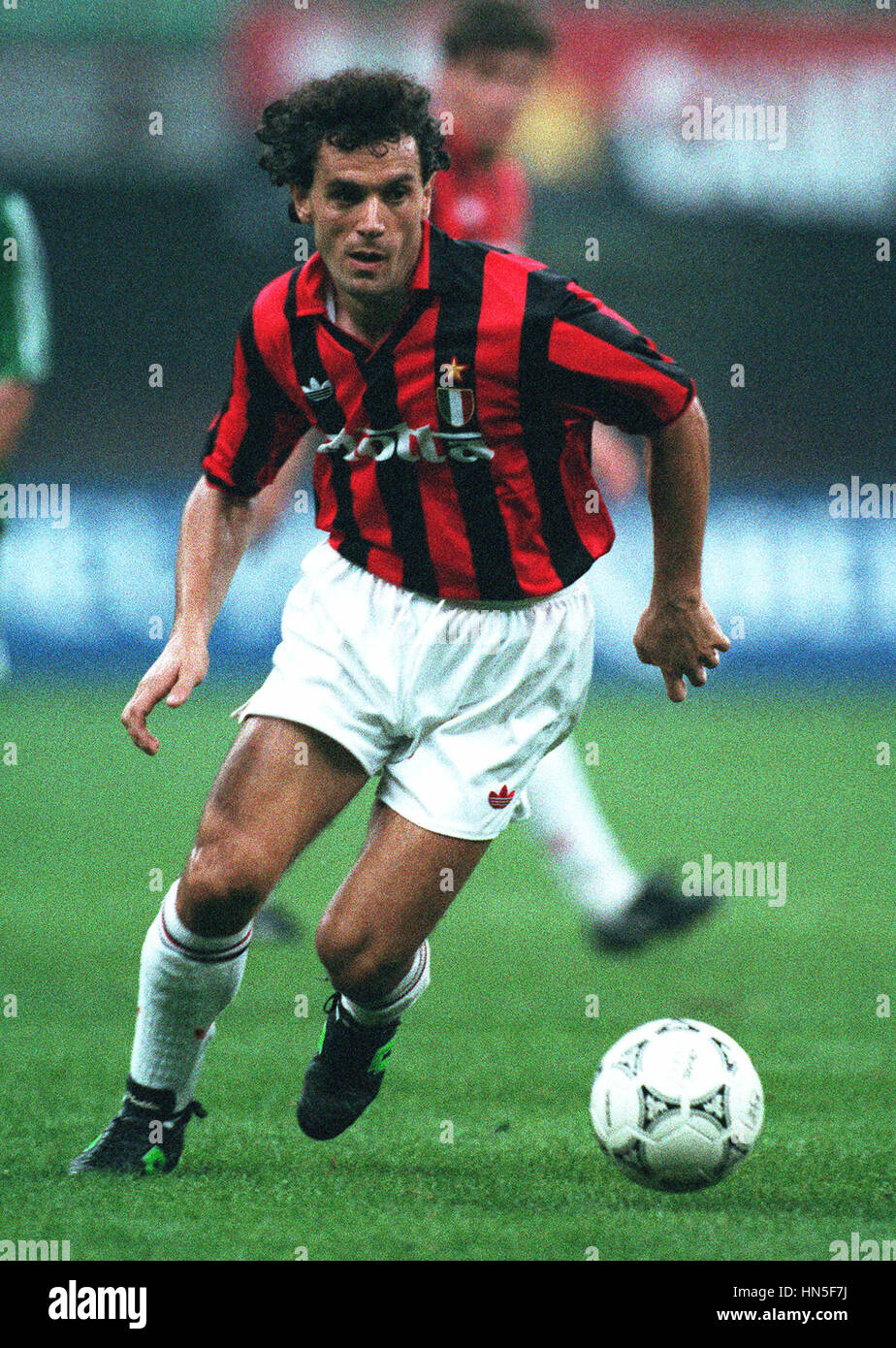 Roberto donadoni hires stock photography and images Alamy