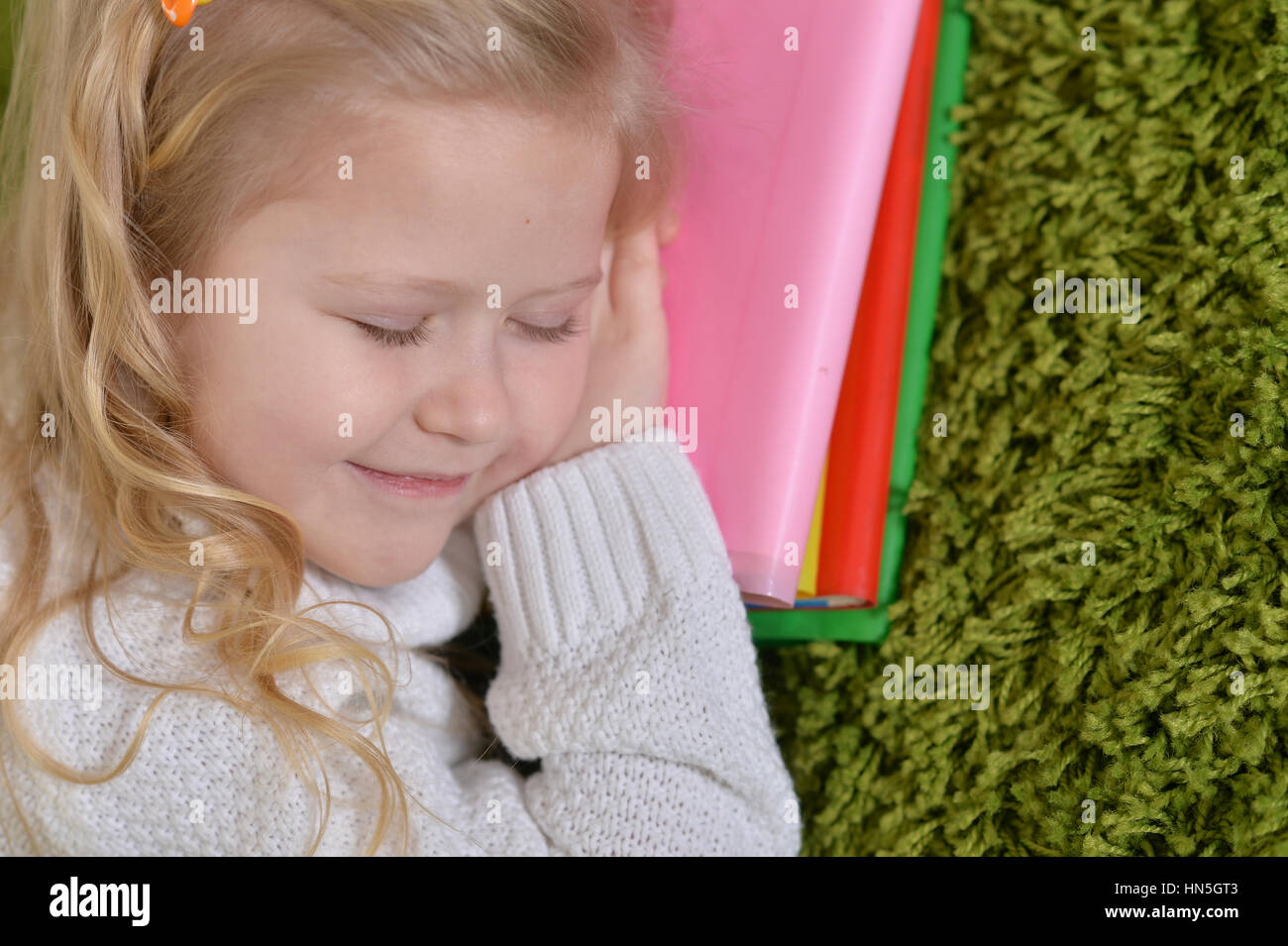 cute little girl sleeping Stock Photo - Alamy
