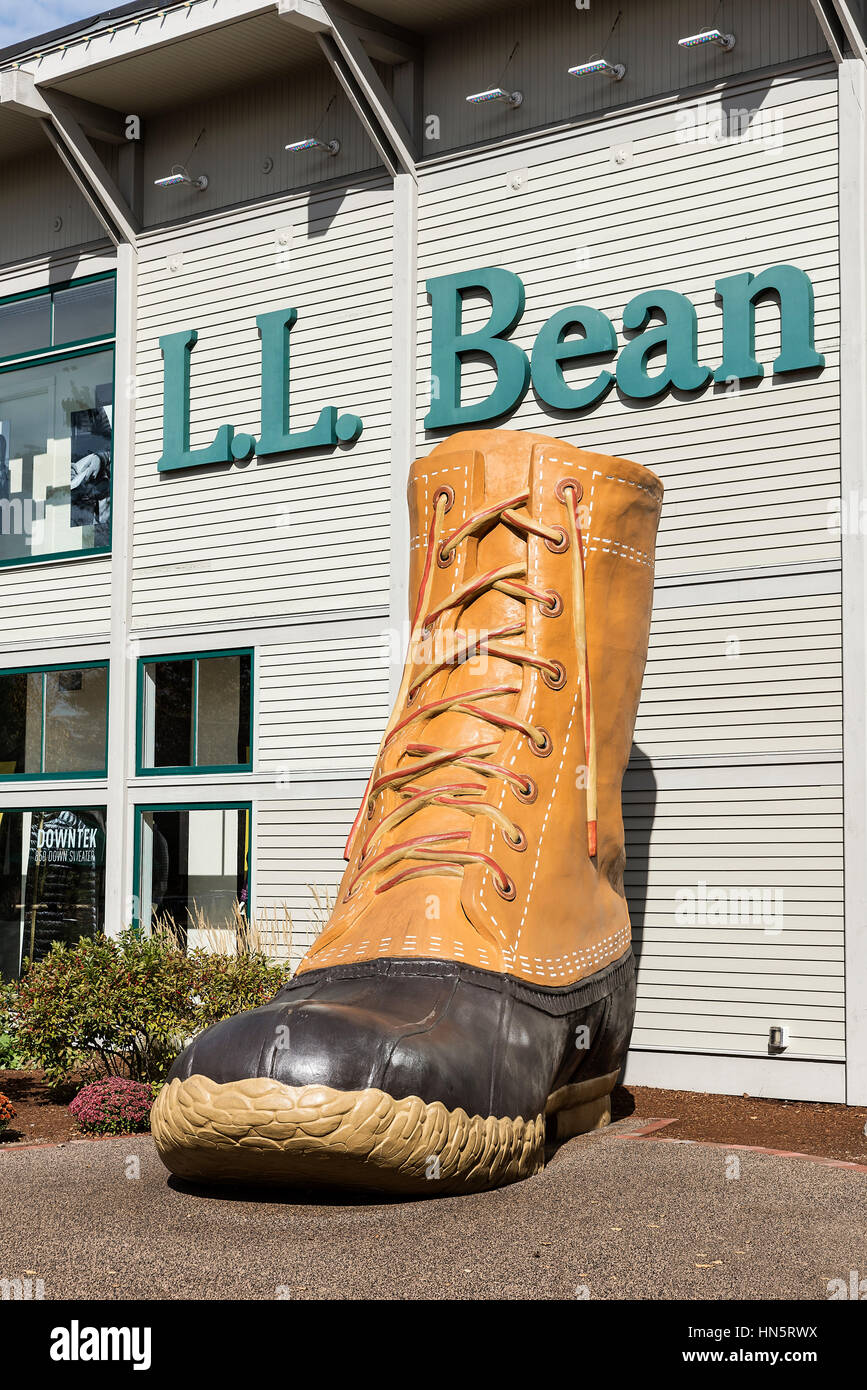 LL Bean flagship store, Freeport, Maine, USA. Stock Photo