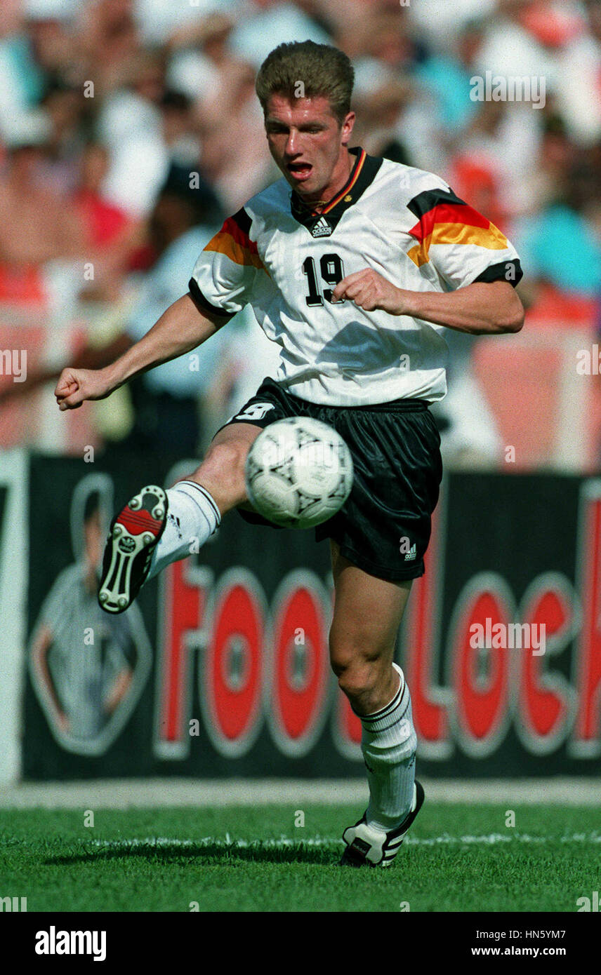THOMAS STRUNZ GERMANY & VFB STUTTGART FC 29 June 1993 Stock Photo
