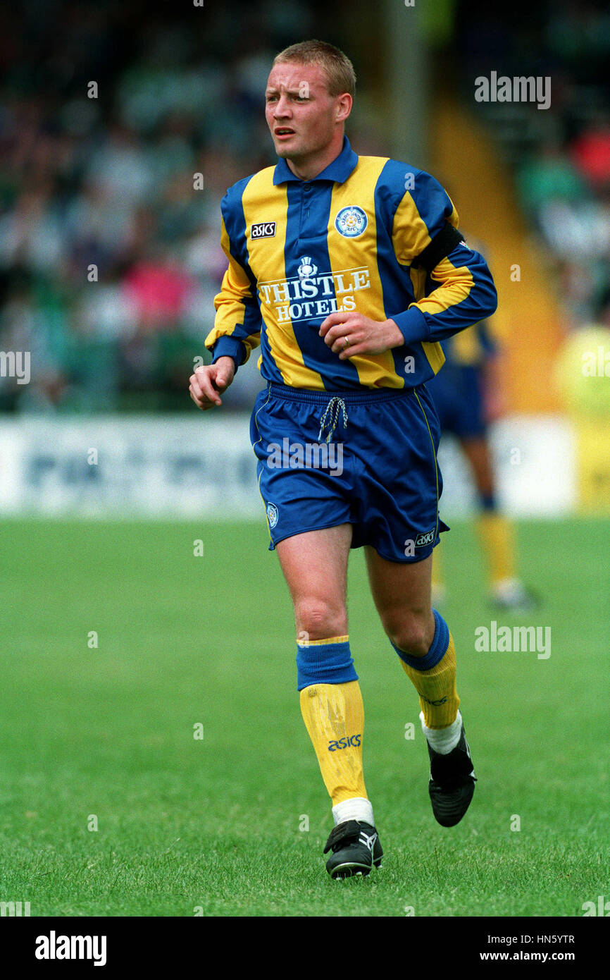 DAVID BATTY LEEDS UNITED FC 02 August 1993 Stock Photo - Alamy