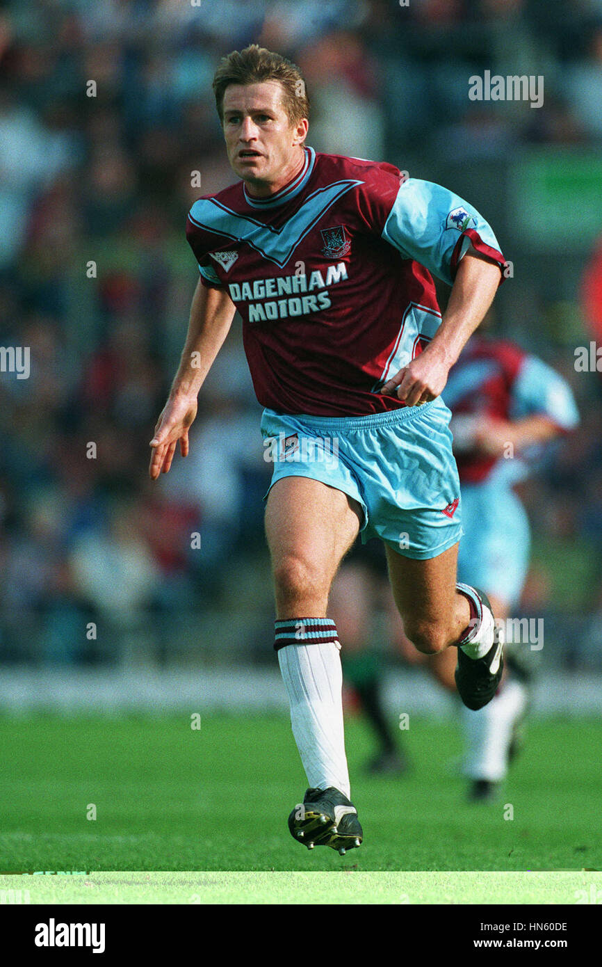 LEE CHAPMAN WEST HAM UNITED FC 19 September 1993 Stock Photo Alamy