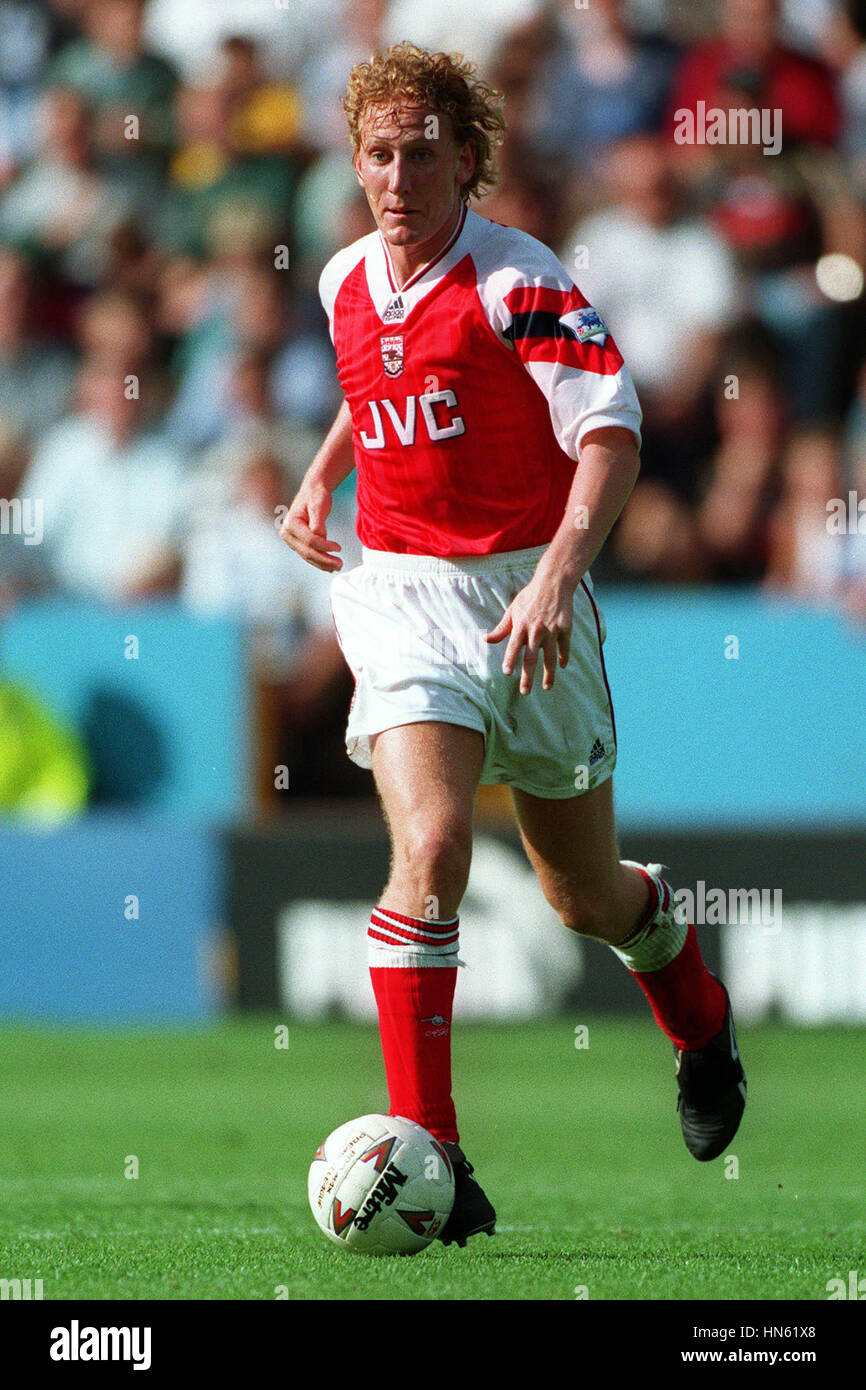 RAY PARLOUR ARSENAL FC 25 August 1993 Stock Photo - Alamy