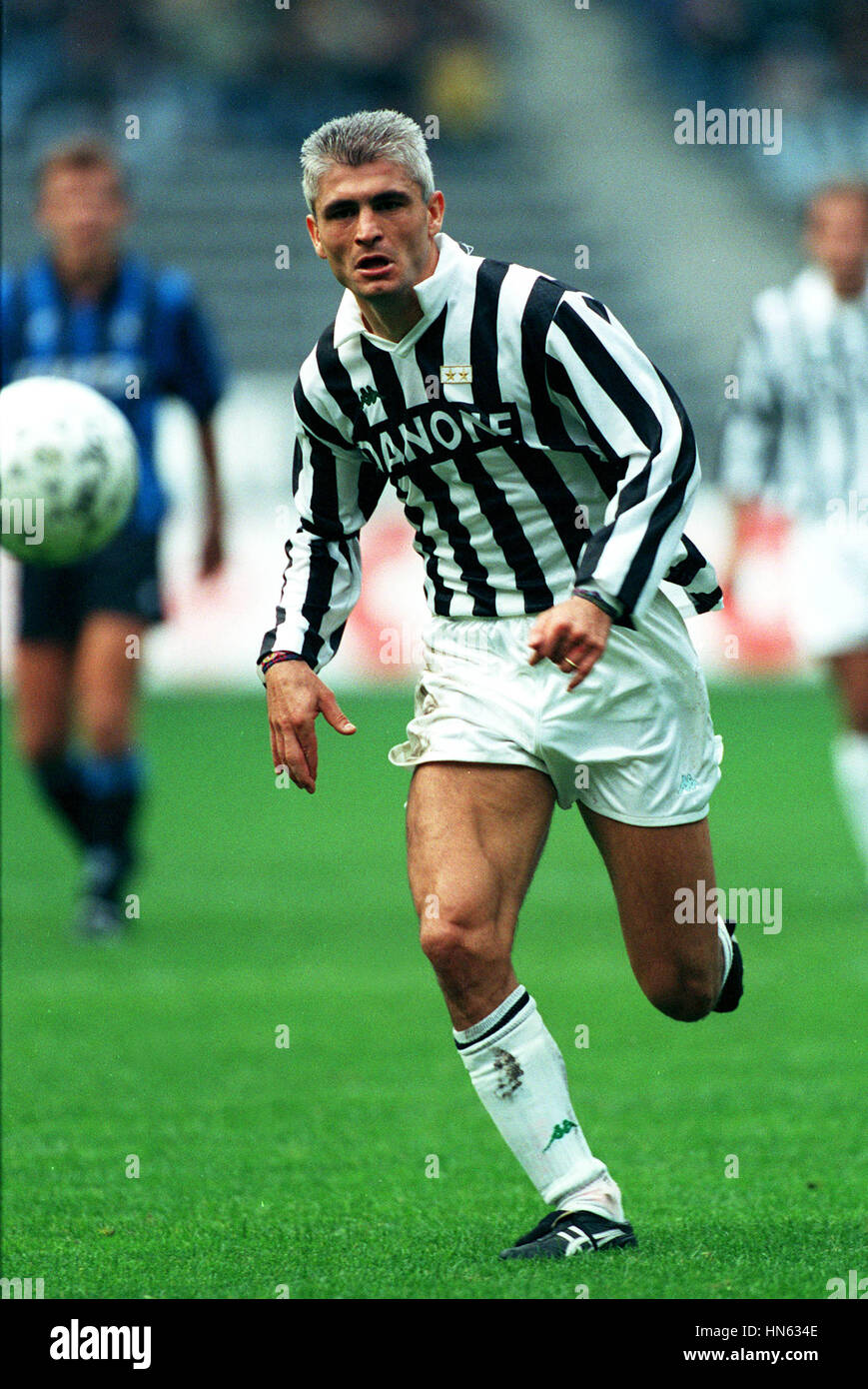 FABRIZIO RAVANELLI JUVENTUS FC 06 September 1995 Stock Photo - Alamy