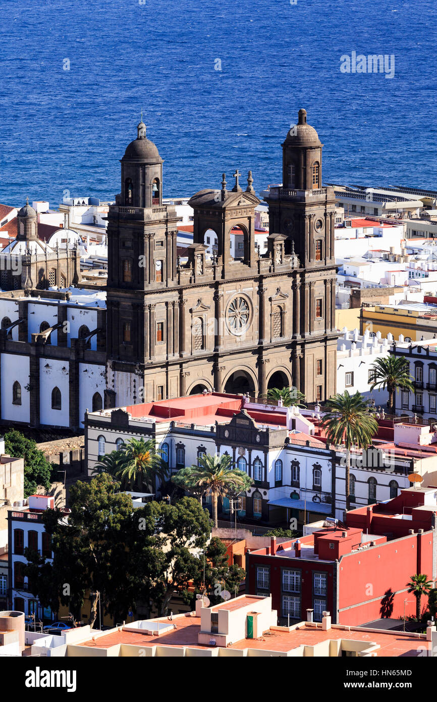 view over Cathedral of Santa Ana looking to the sea, Vegueta old town, Las Palmas de Gran Canaria, Gran Canaria, Canary Islands Stock Photo