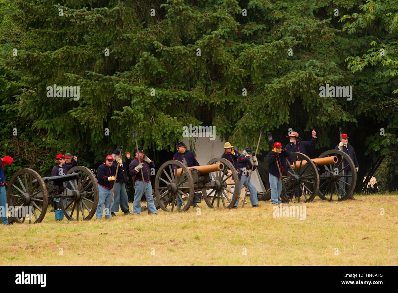 Confederate cannon battery during battle re-enactment, Civil War Reenactment, Willamette Mission State Park, Oregon Stock Photo
