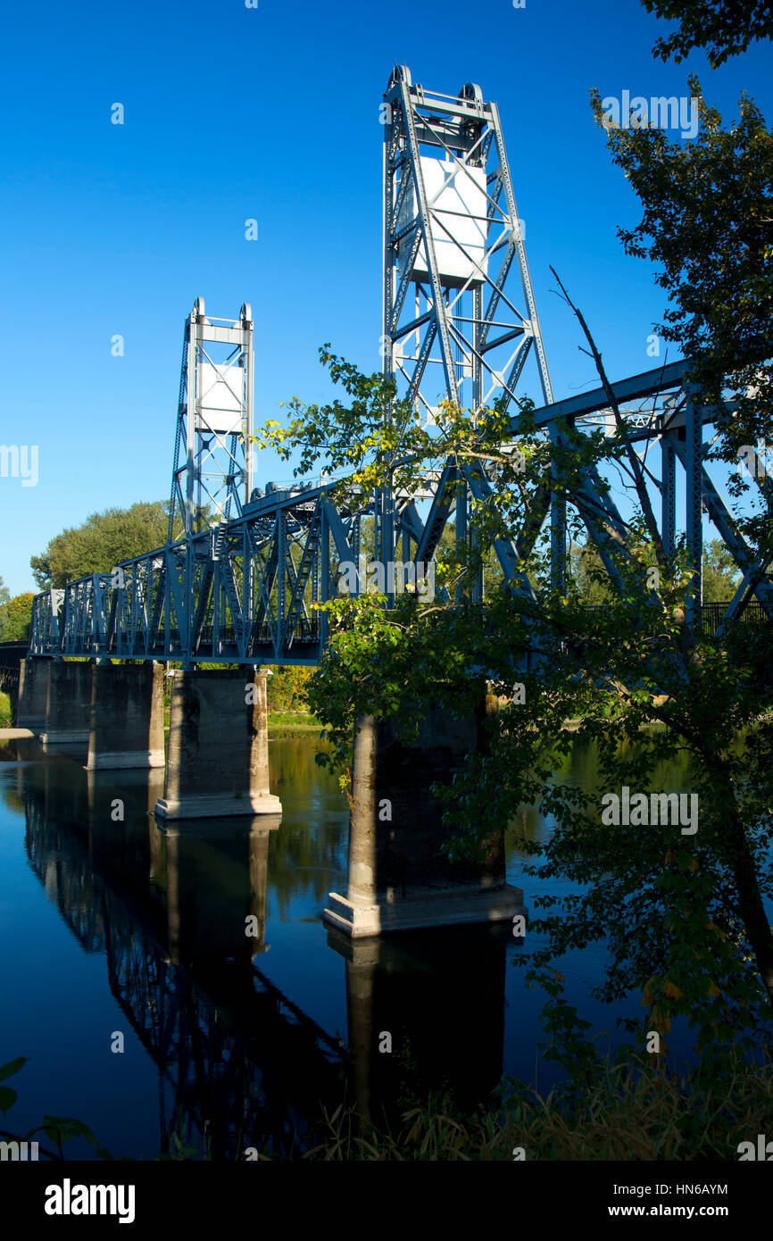 Union Street Railroad Pedestrian & Bicycle Bridge, Wallace Marine Park