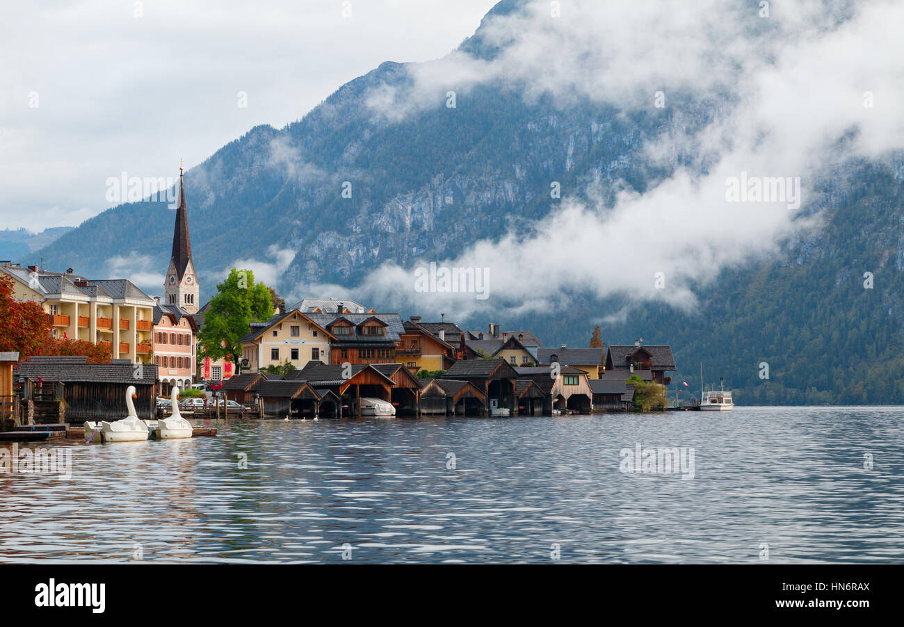 Famous Hallstatt mountain village with Hallstatt lake in Austria Stock ...