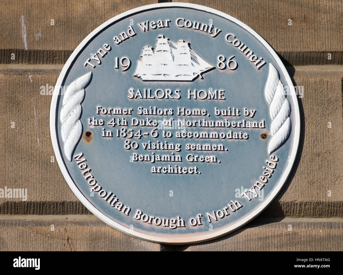 Blue plaque on the wall of the former Sailors' Home, now Old Custom House flats, North Shields, England, UK Stock Photo