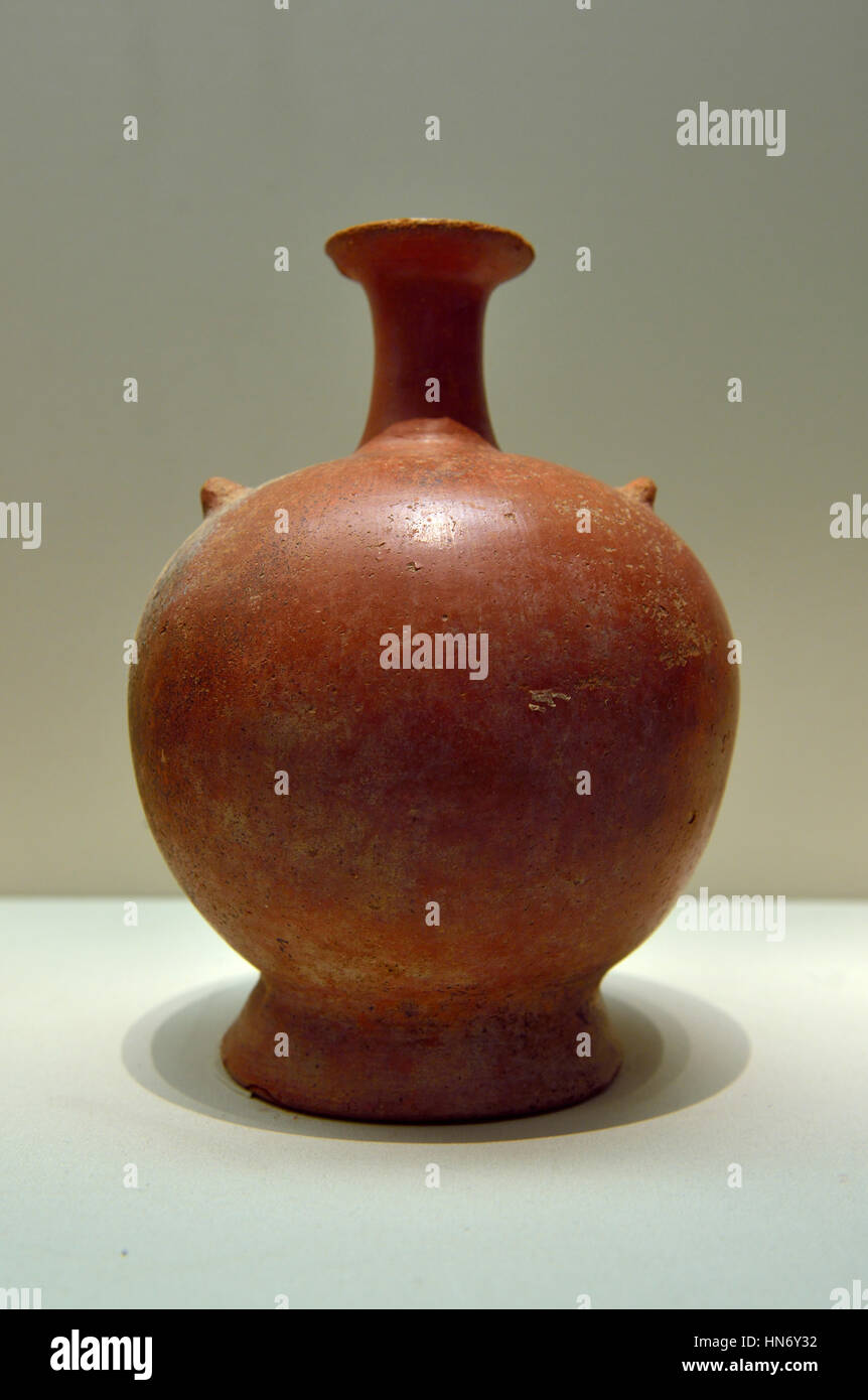 Ceramic jar. 1st century CE. Painted ceramic. National Museum, Riyadh