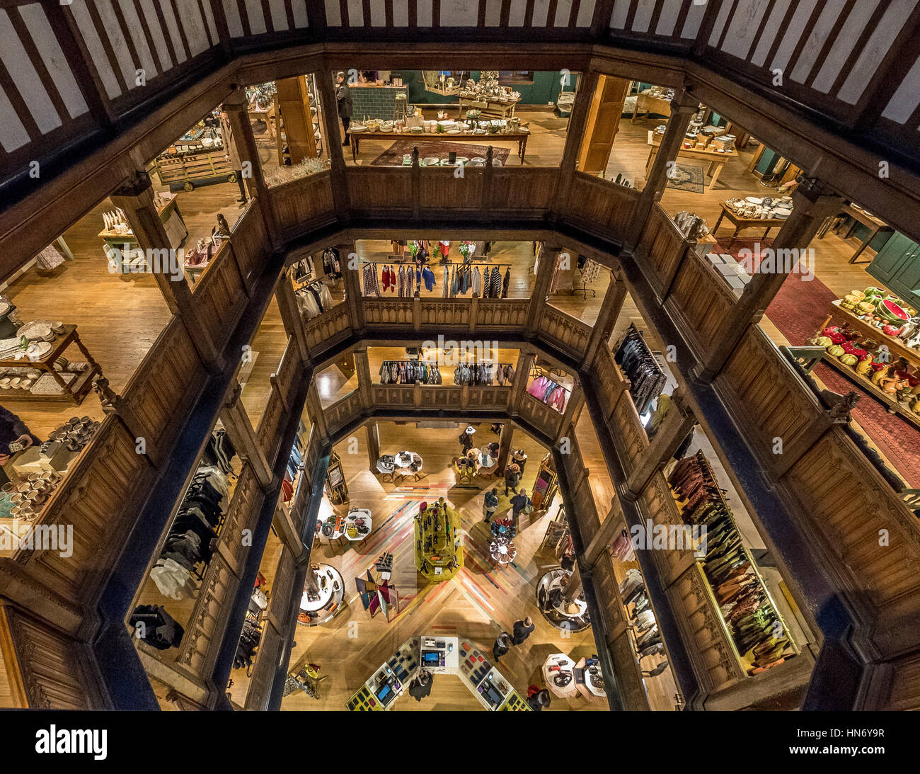 Vintage department store interior hi-res stock photography and images -  Alamy