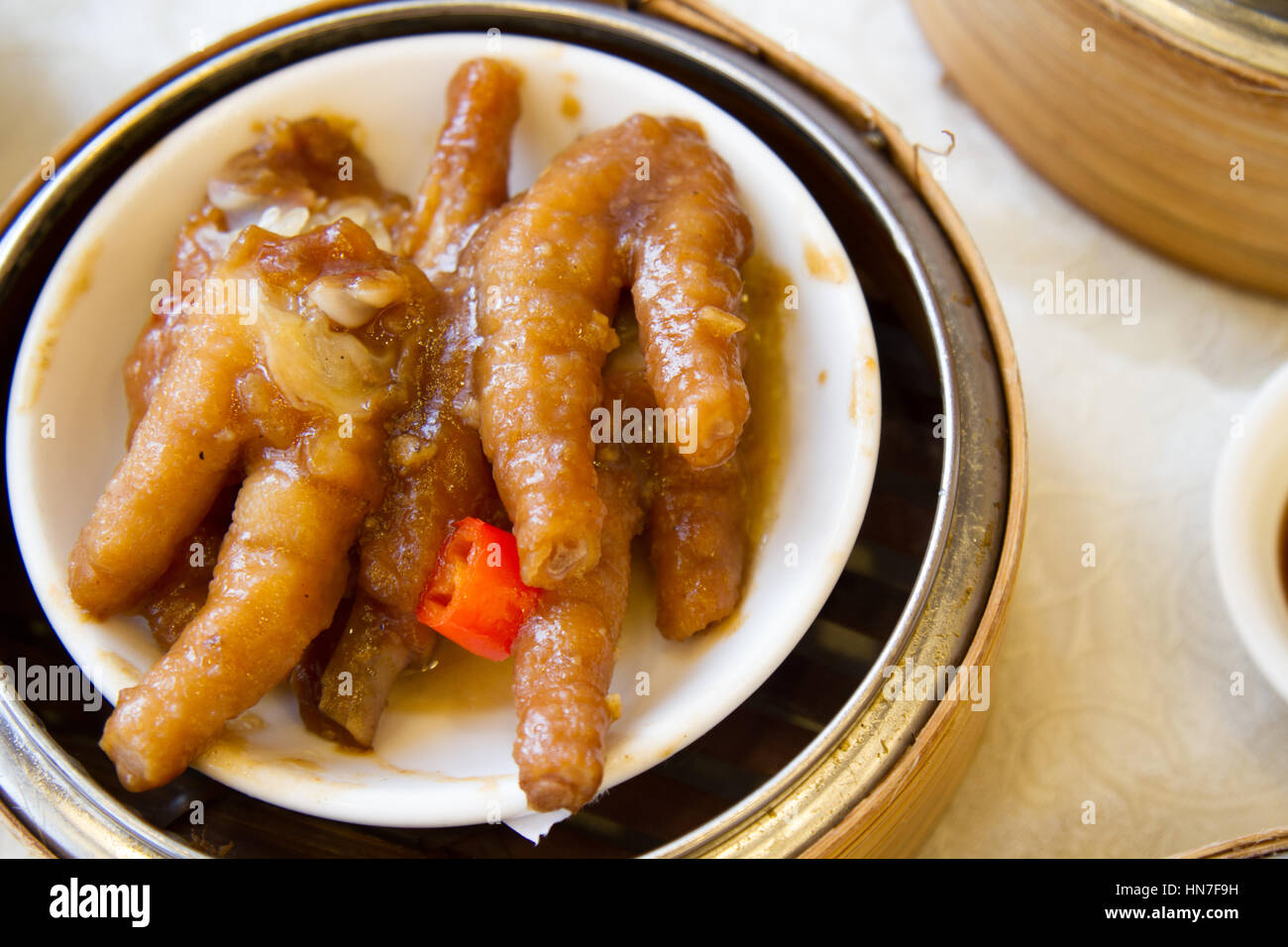 Chicken feet hires stock photography and images Alamy