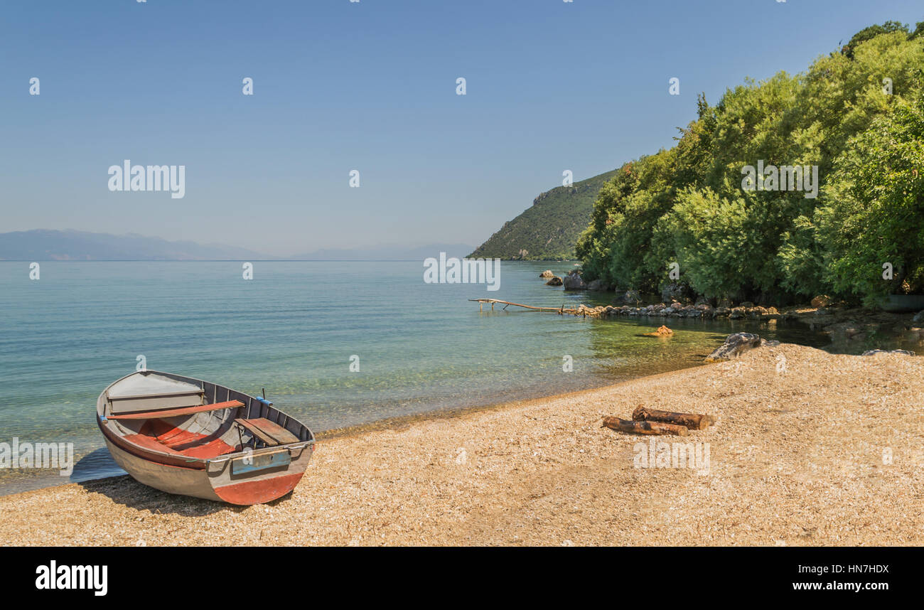 Boat, ready to transport the people across the lake Stock Photo Alamy