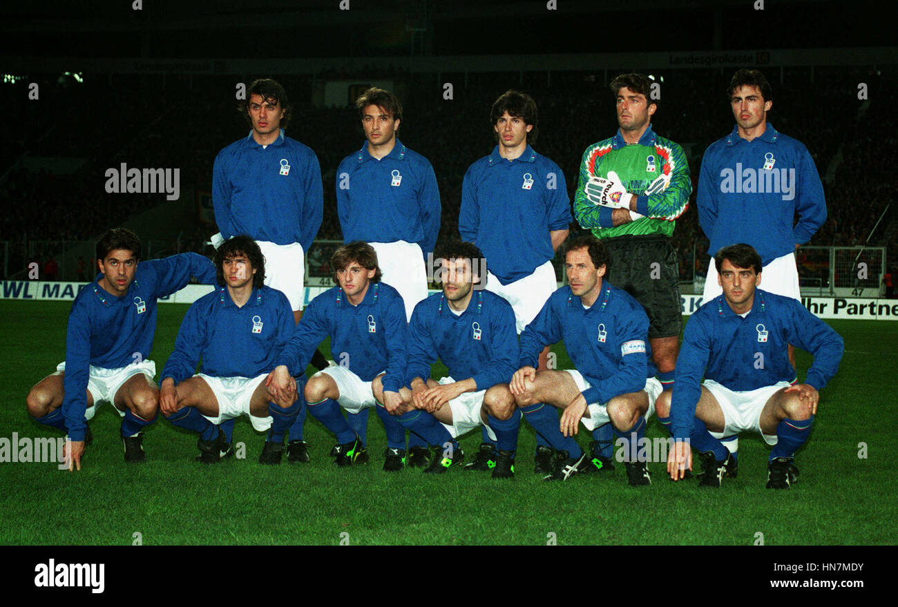 ITALY TEAM GROUP STUTTGART 94 GERMANY V ITALY 23.3.94 30 March 1994