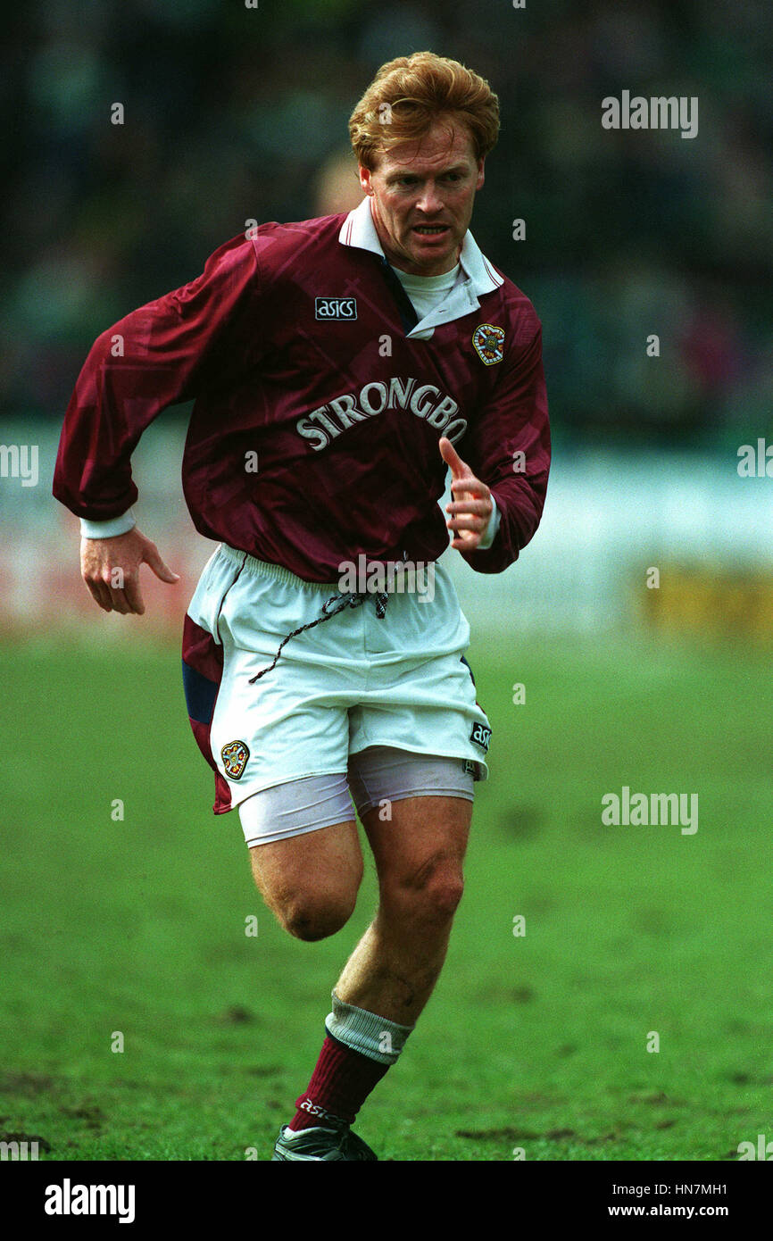MO JOHNSTON HEART OF MIDLOTHIAN FC 12 April 1994 Stock Photo Alamy