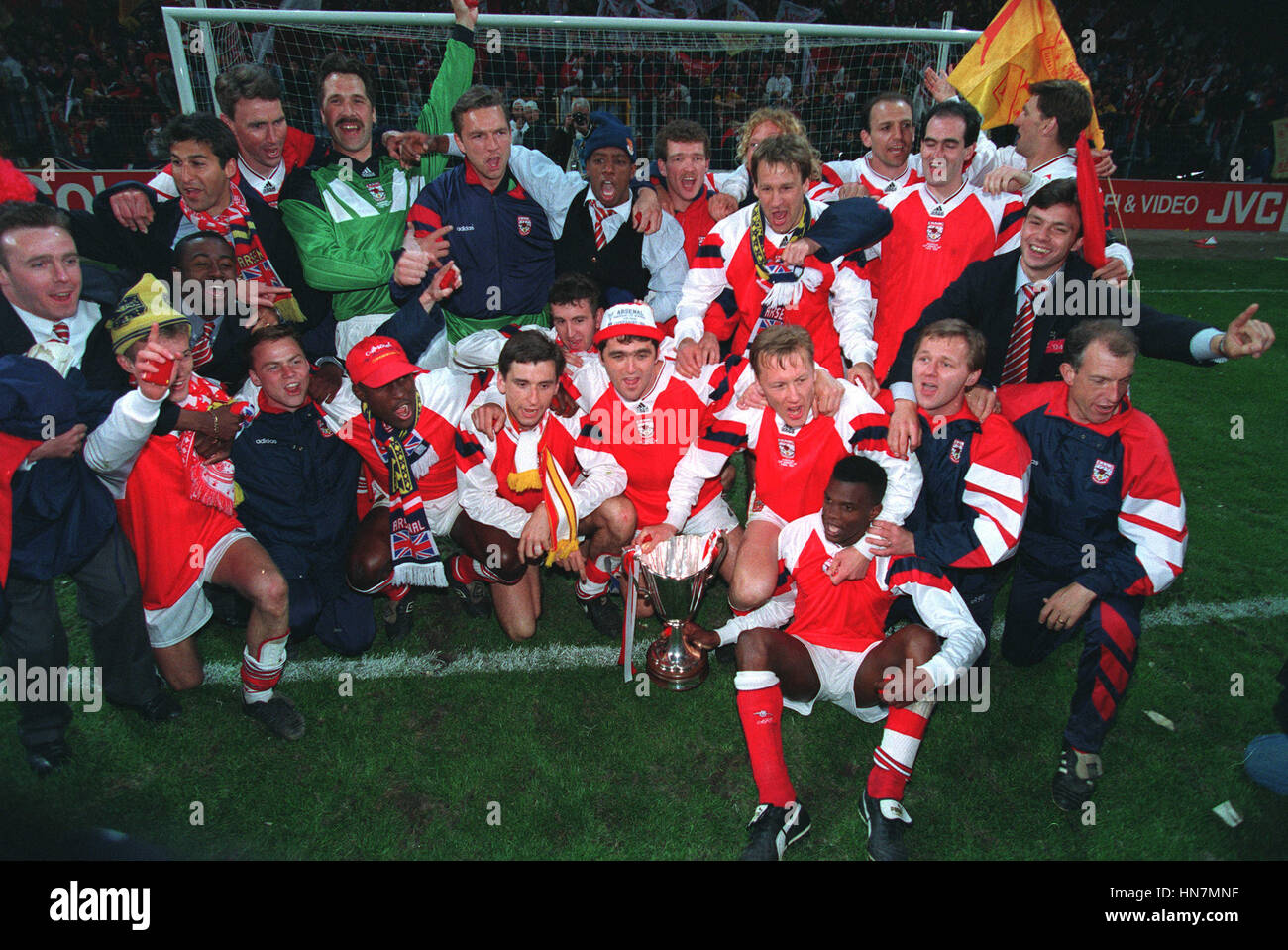ARSENAL TEAM CELEBRATING WIN CUP WINNERS CUP FINAL 09 May 1994 Stock