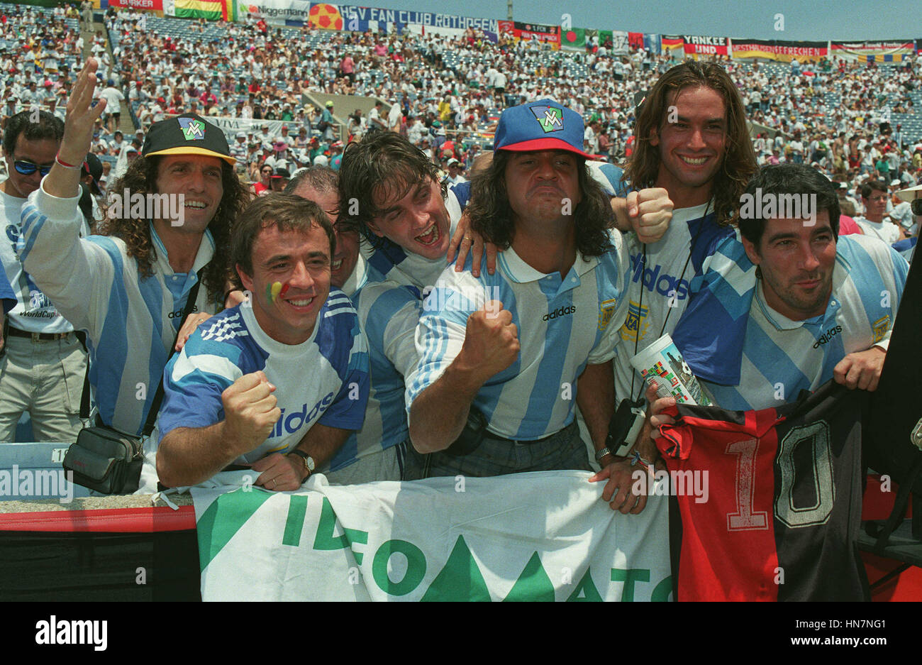 ARGENTINIAN FOOTBALL SUPPORTERS 11 August 1994 Stock Photo Alamy