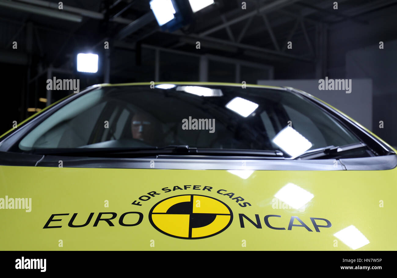 A Euro NCAP sign on a Honda Jazz inside the crash test facility at Thatcham Research in Berskshire Stock Photo