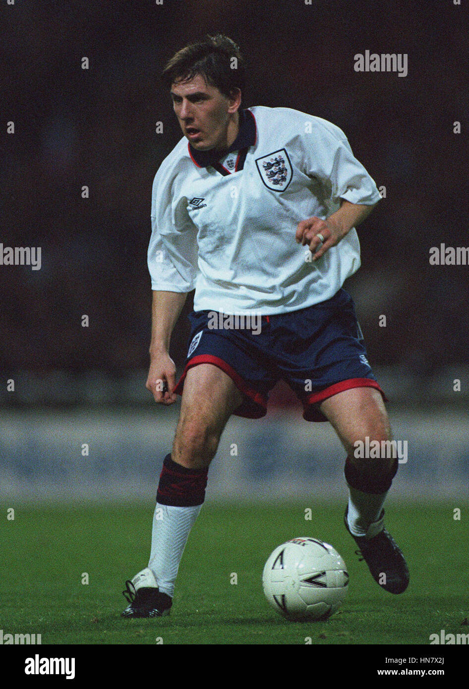 PETER BEARDSLEY ENGLAND NEWCASTLE UNITED FC 18 November 1994 Stock peter-beardsley-england-newcastle-united-fc-18-november-1994-stock