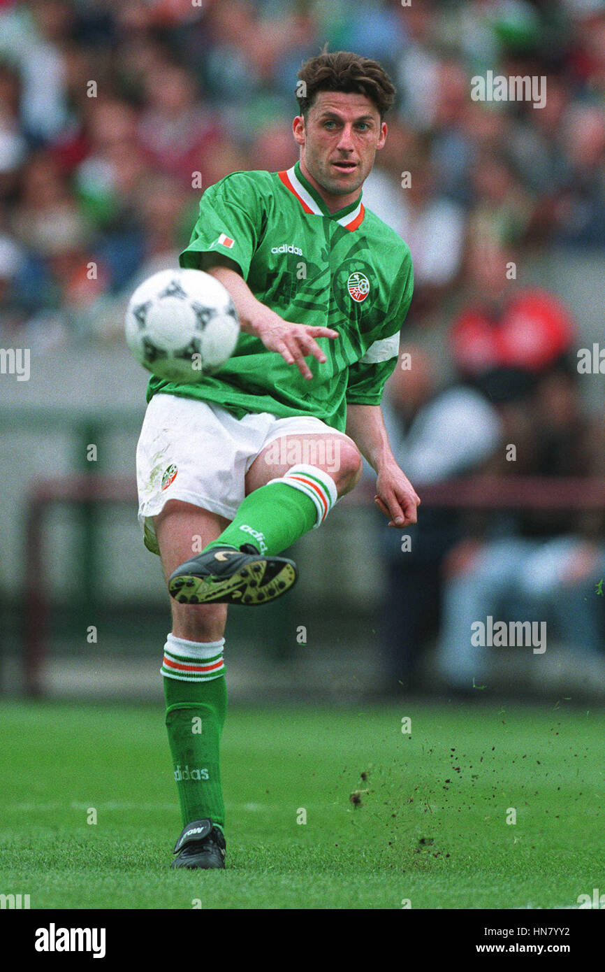 ANDY TOWNSEND EIRE & ASTON VILLA FC 06 June 1994 Stock Photo