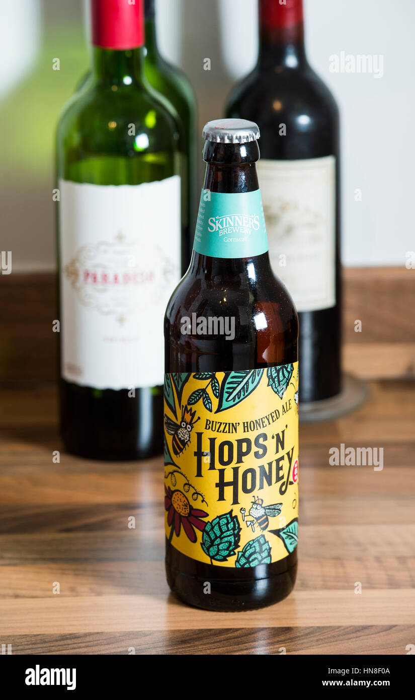 Bottle of Skinners Brewery Hops N Honey honeyed real ale brewed in Cornwall UK Photograph taken by Simon Dack Stock Photo